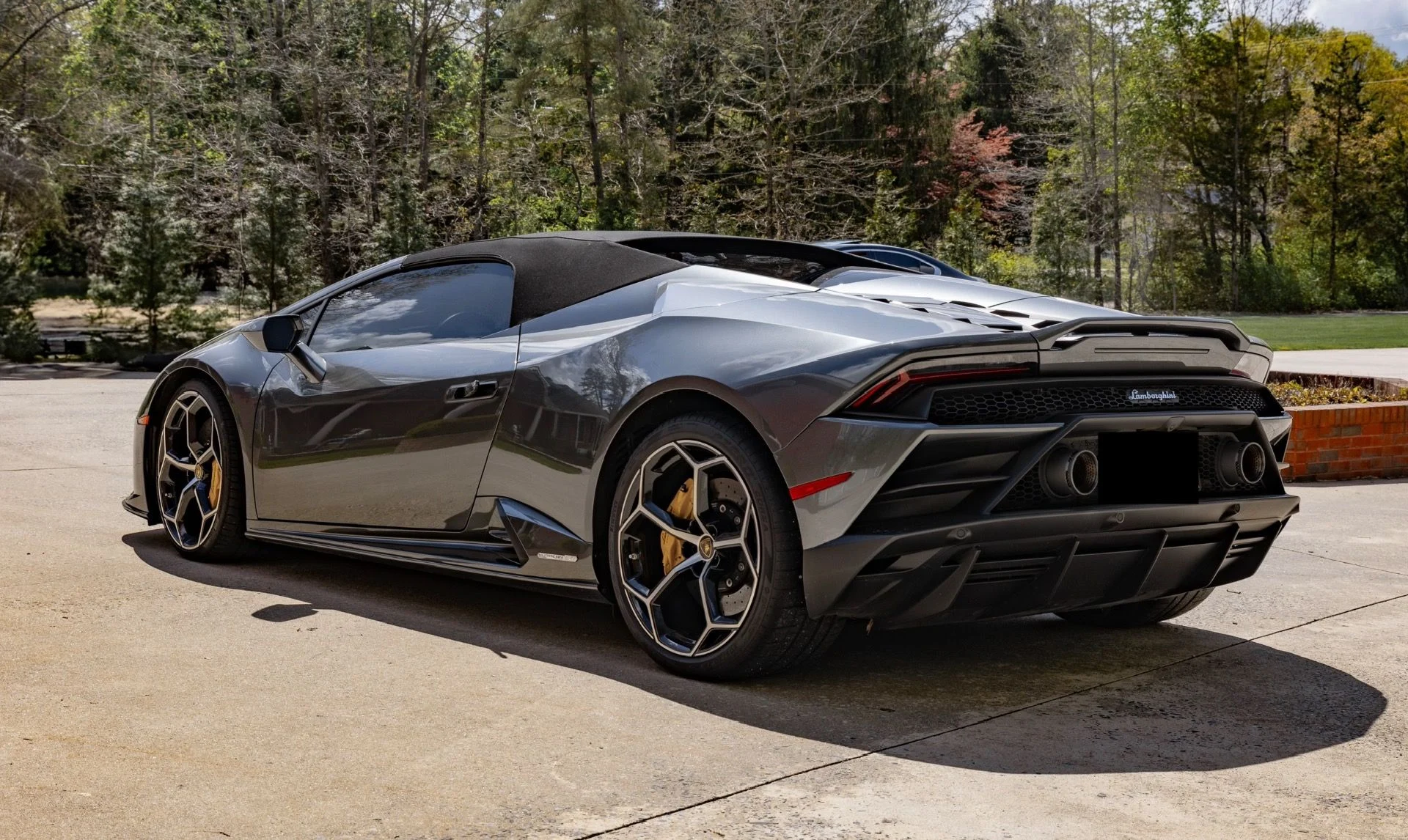 mph010_3716924292_Used_2020_Lamborghini_Huracan_EVO_Spyder_1777655683_74a81bca98