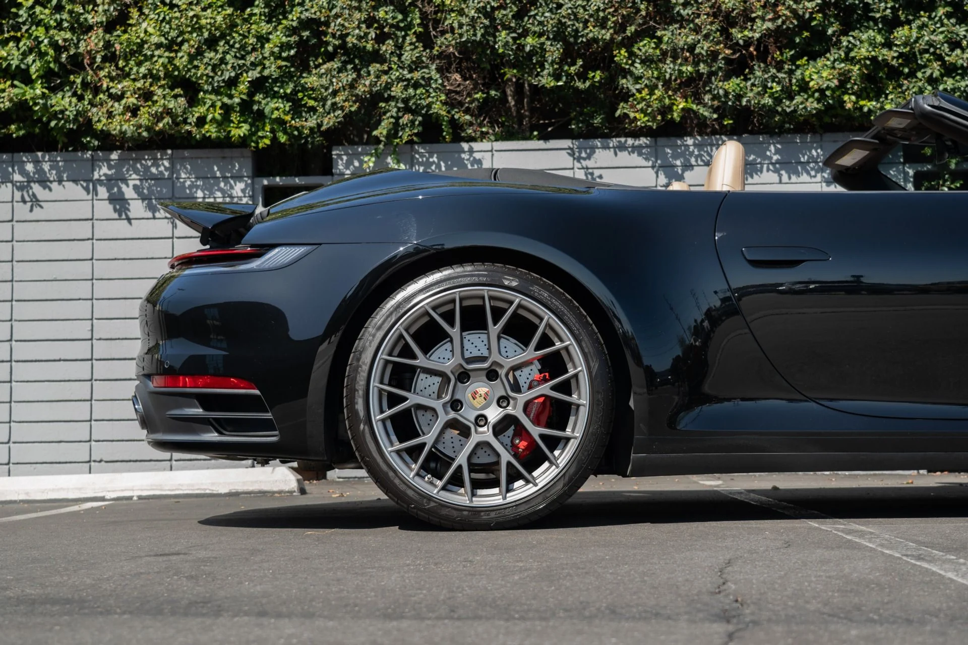 mph010_3718835488_Used_2020_Porsche_911_Carrera_S_1756926775_27367bf2ca