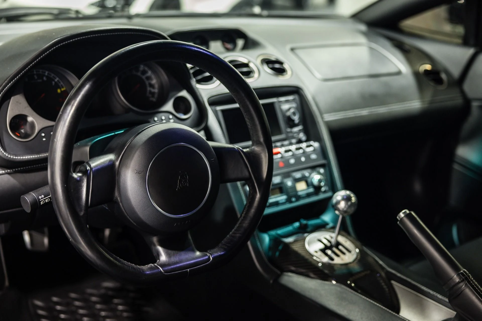 mph010_3721430053_Used_2004_Lamborghini_Gallardo_6_speed_Tasteful_Mods_1774502007_ade6f9fe85