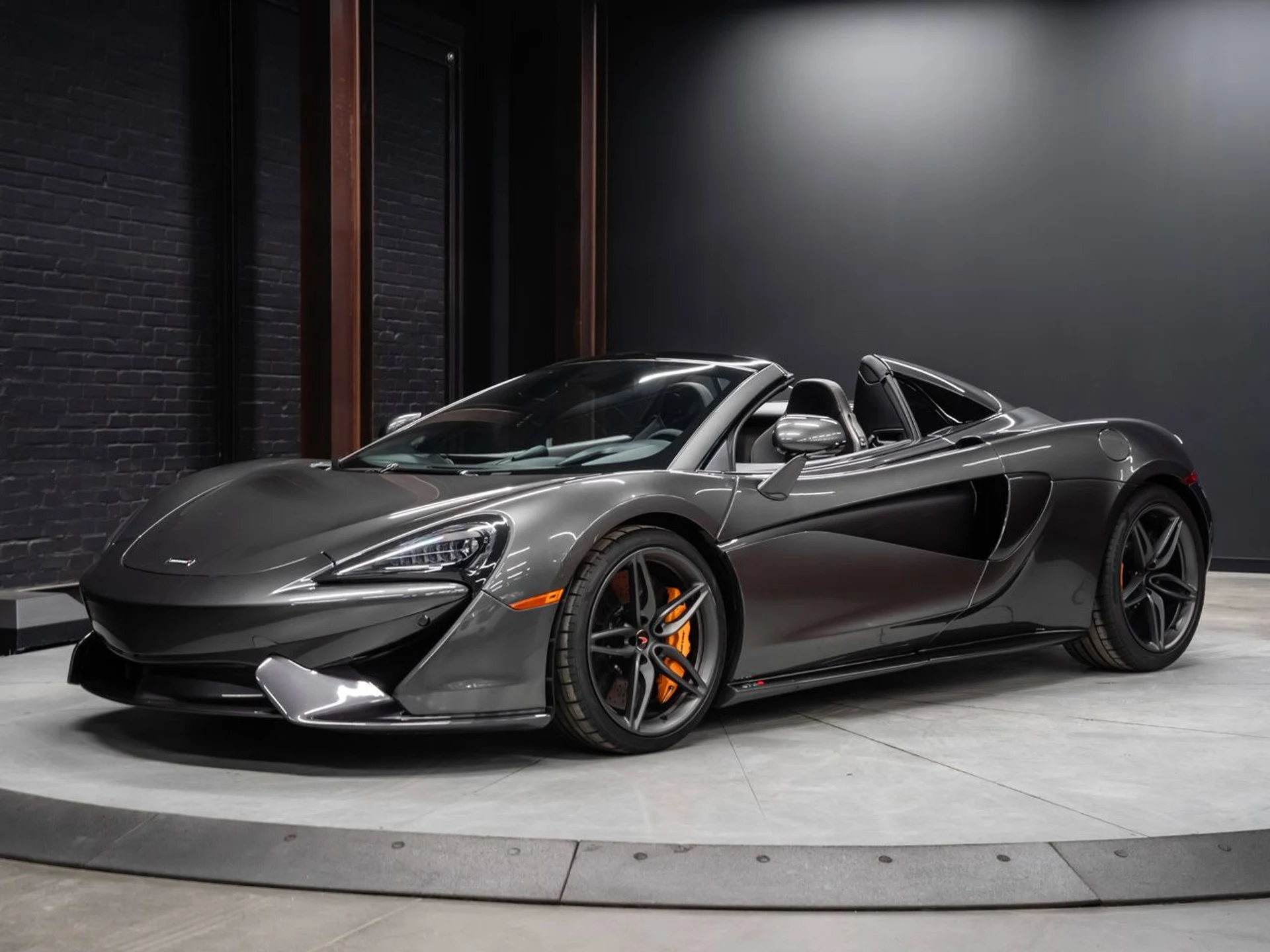 mph010_3723072815_mclaren_570s_2018_30472e35a5