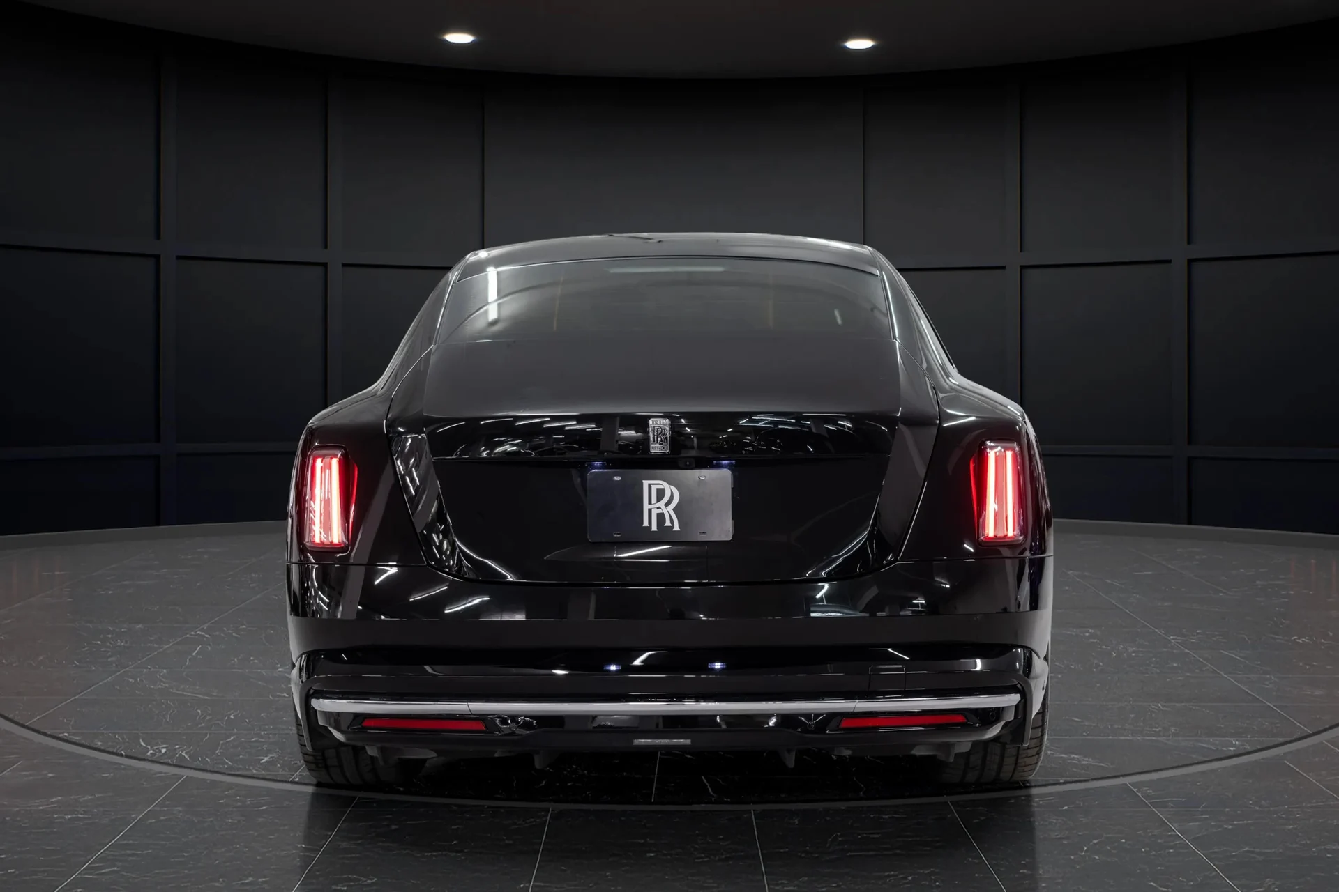 mph010_3723842079_d72c8d4a_6ed7_4d90_ade6_29744463519a_202420_Rolls_Royce20_Spectre2028_SCATK_2_C04_RU_22313629_9_2f3108c71e