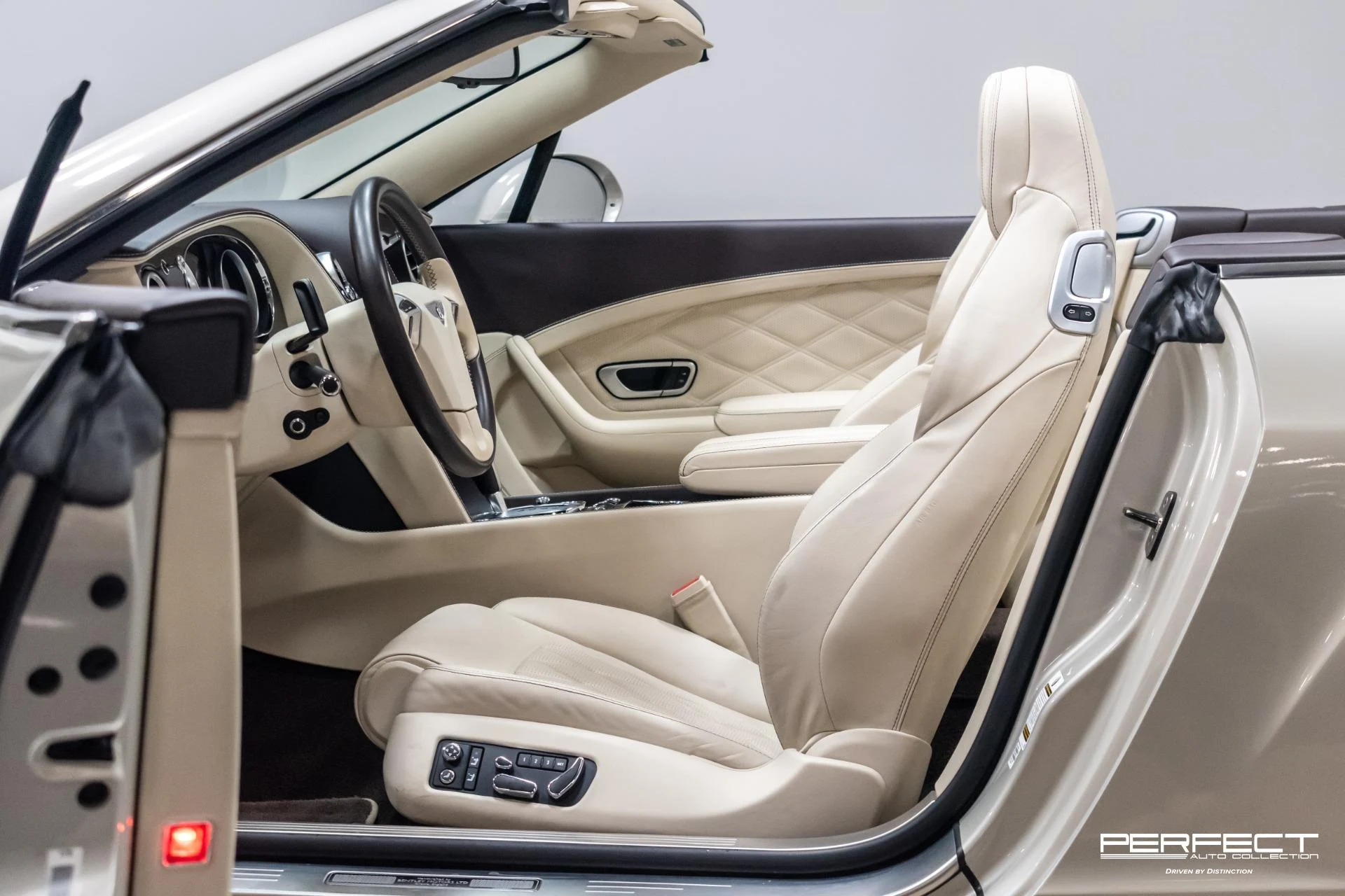mph010_3725614030_Used_2013_Bentley_Continental_GTC_1715271600_9780c5852b