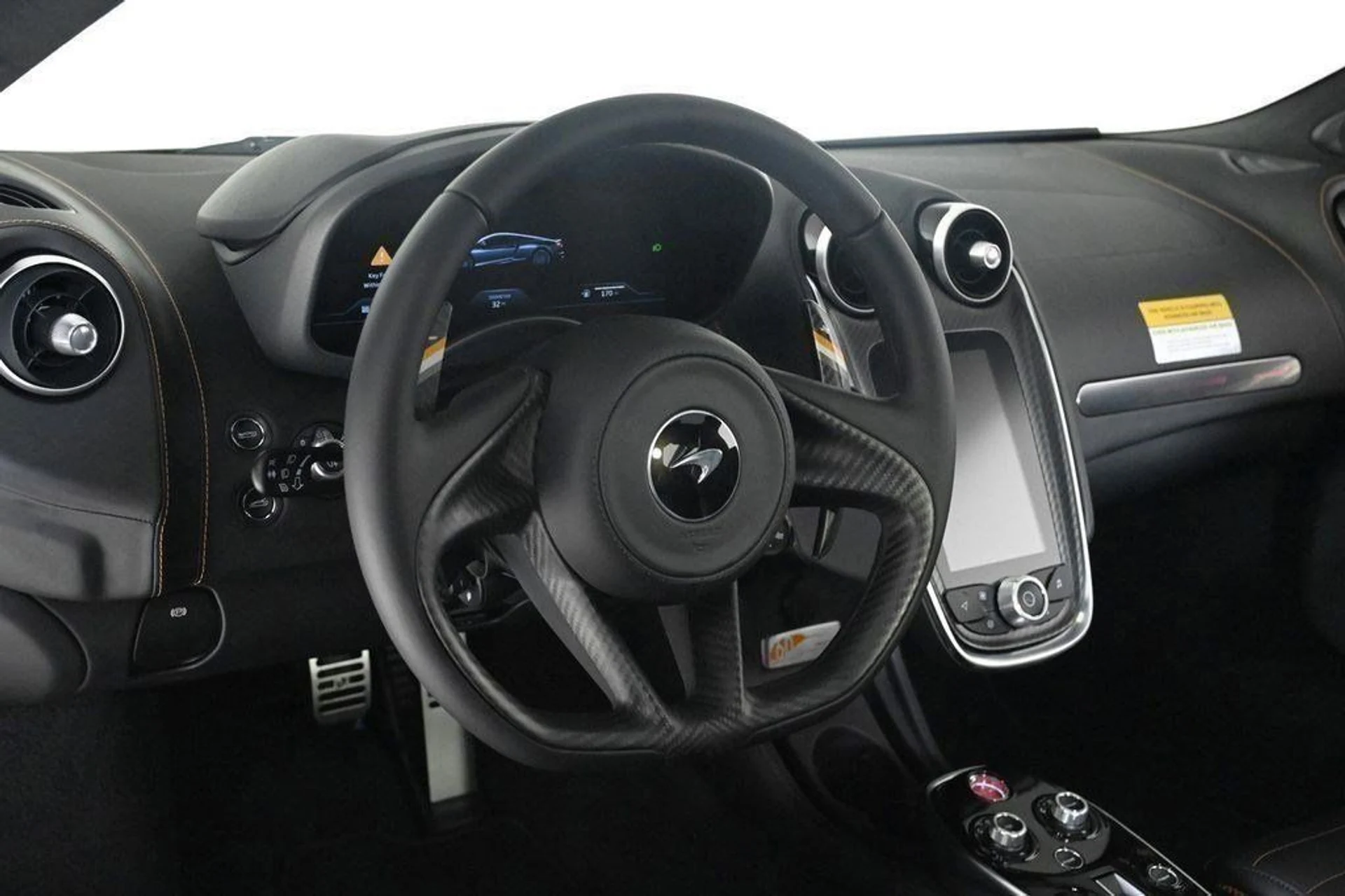 mph010_3728531283_new_2025_mclaren_gts_techluxcoupe_11350_22948321_10_1024_ddecba7ff1