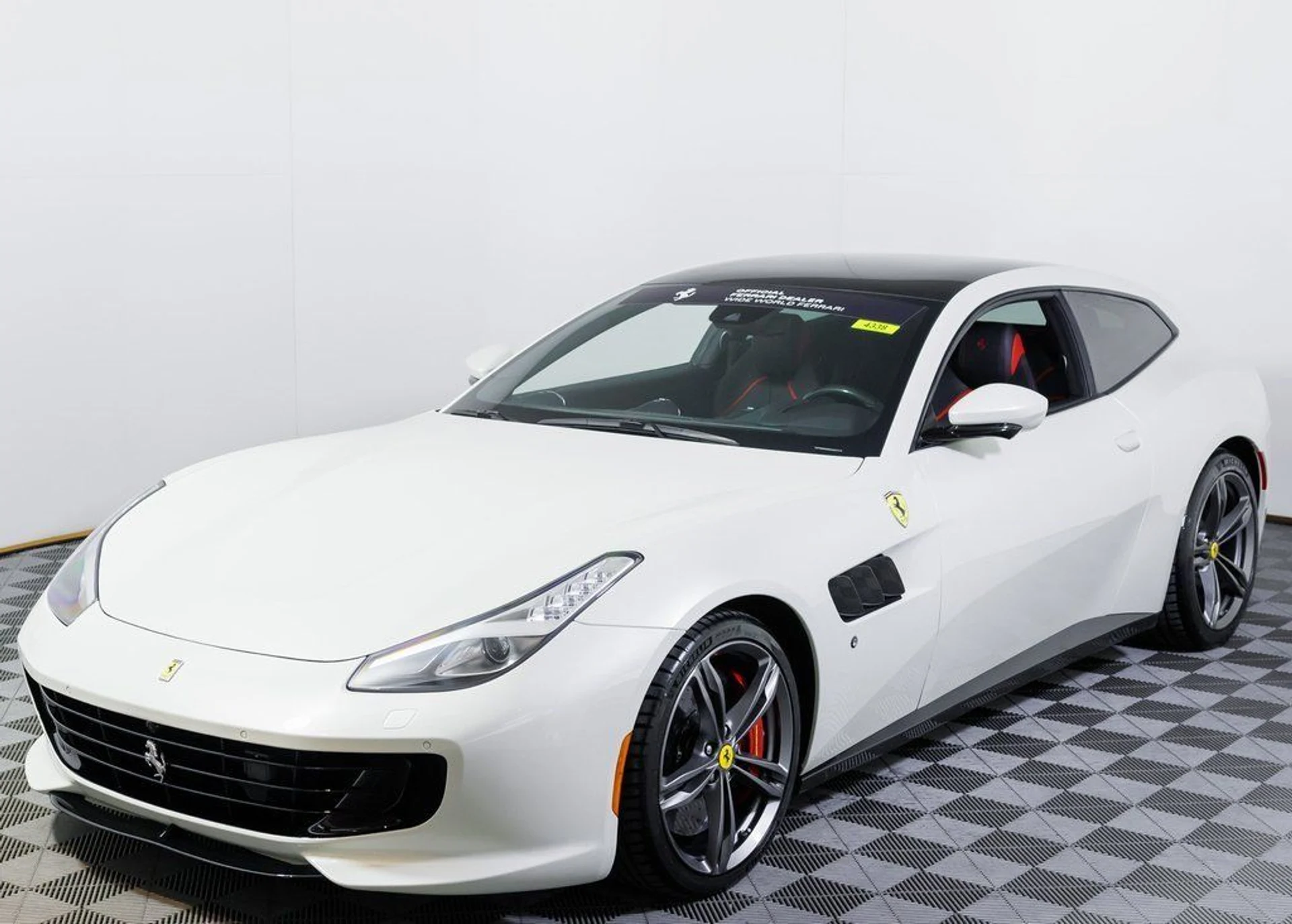 mph010_3729164015_fa39fdf3003f4f30edcdd9d43c3ffe1c_441256405e