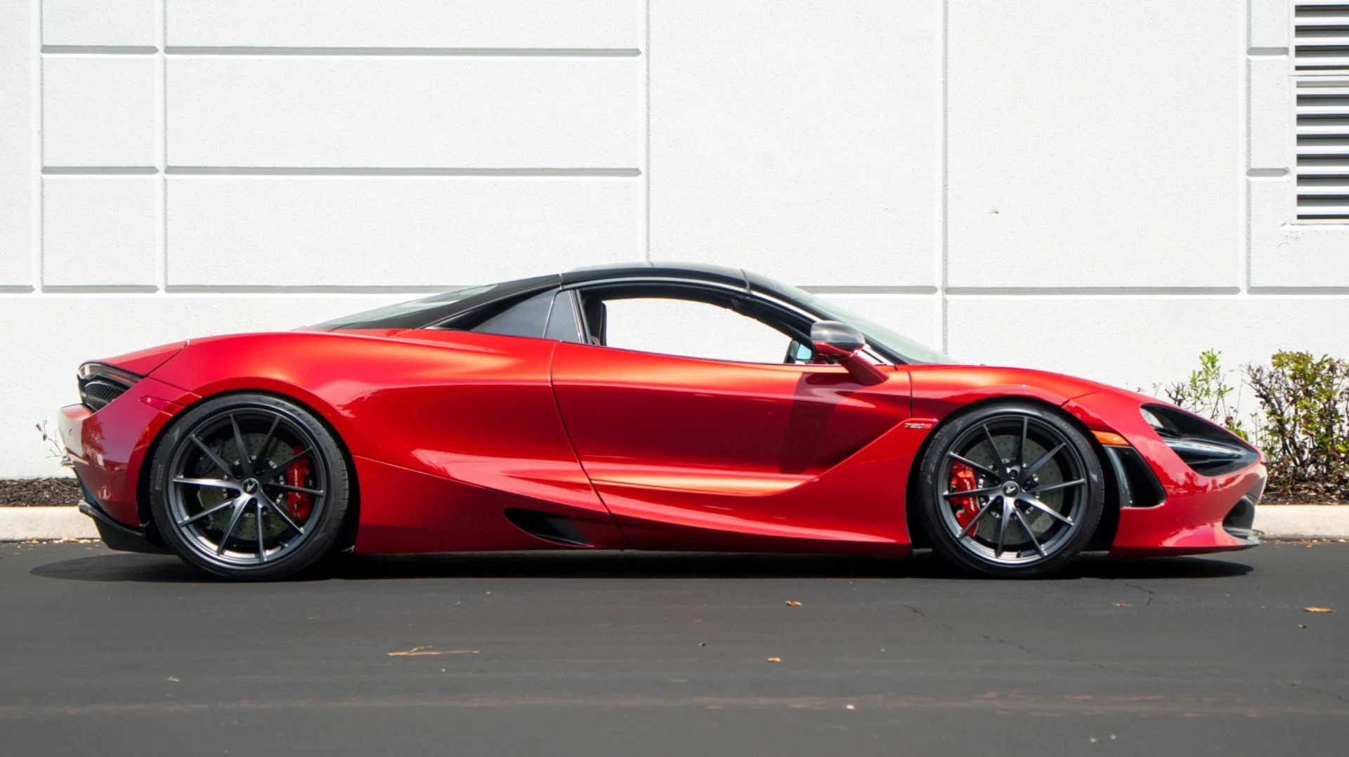 mph010_37324274_Used_2022_Mc_Laren_720_S_Spider_1754430680_0e45278094