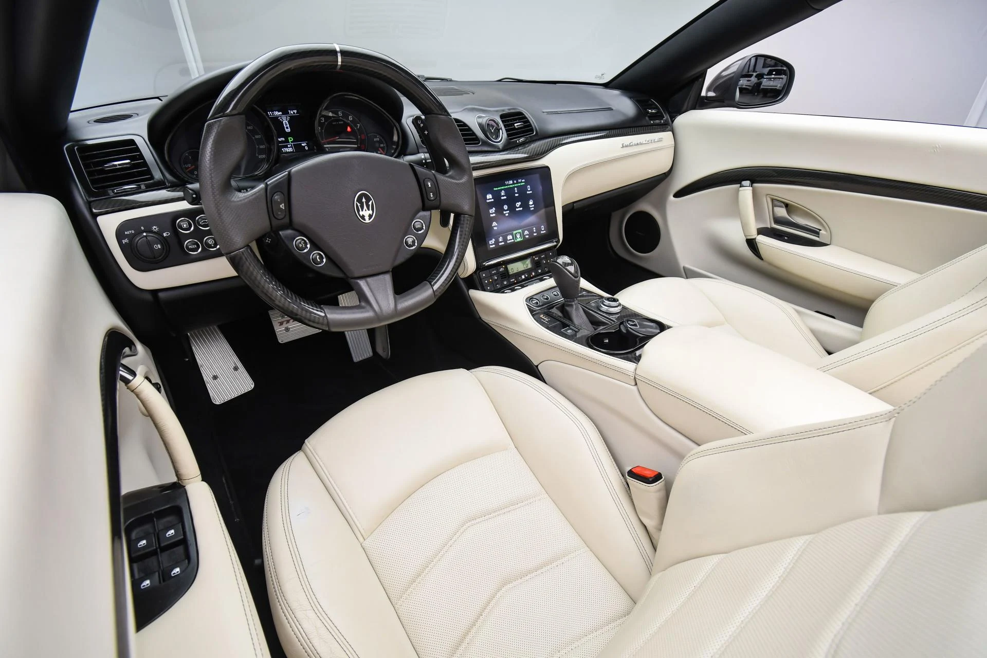 mph010_3737029916_Used_2018_Maserati_Gran_Turismo_Convertible_MC_1755159337_a5b9377757