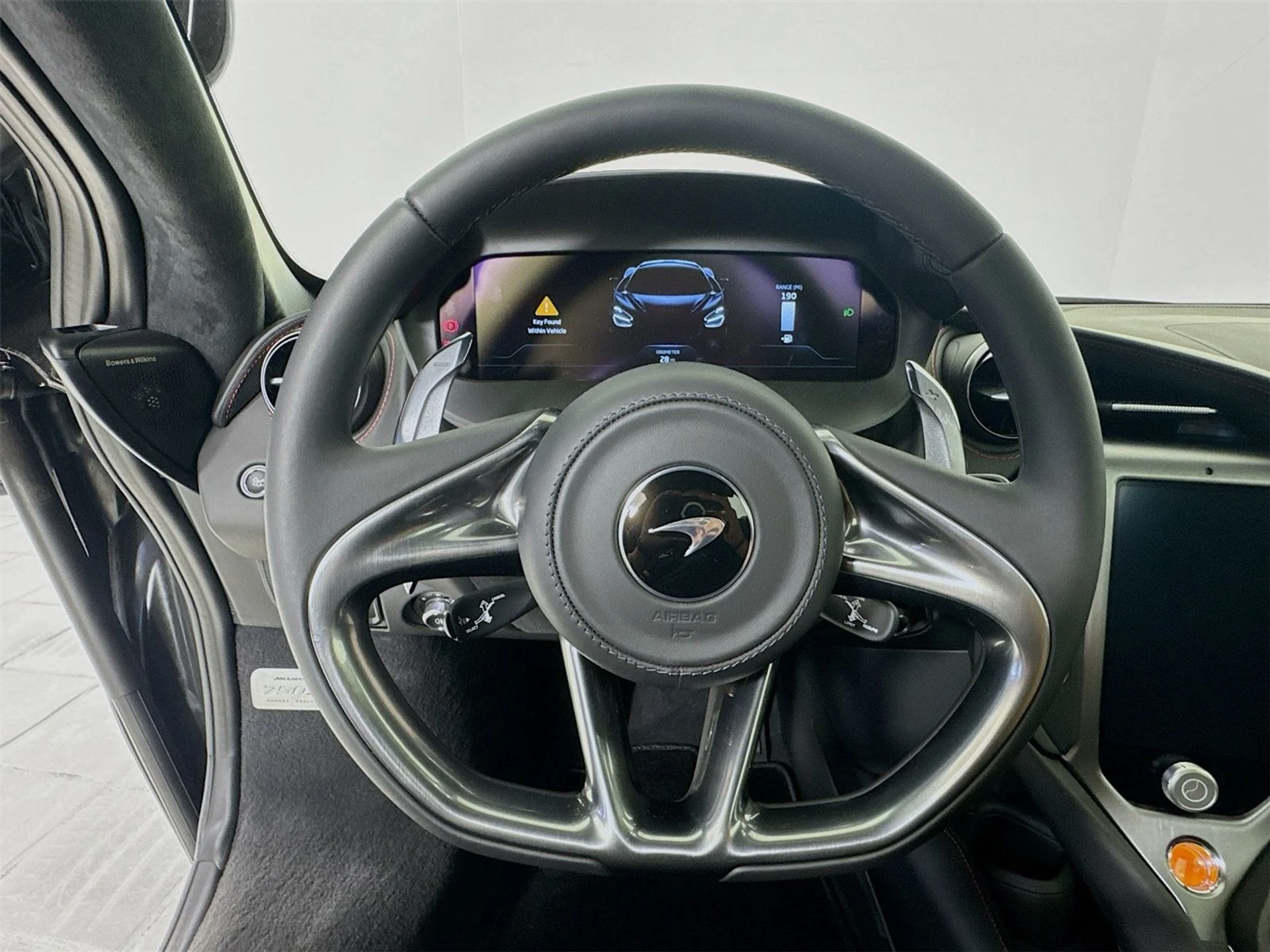 mph010_3739734015_7afe867d3d84bab4183fa1702b38695fx_9dcb1a23f3