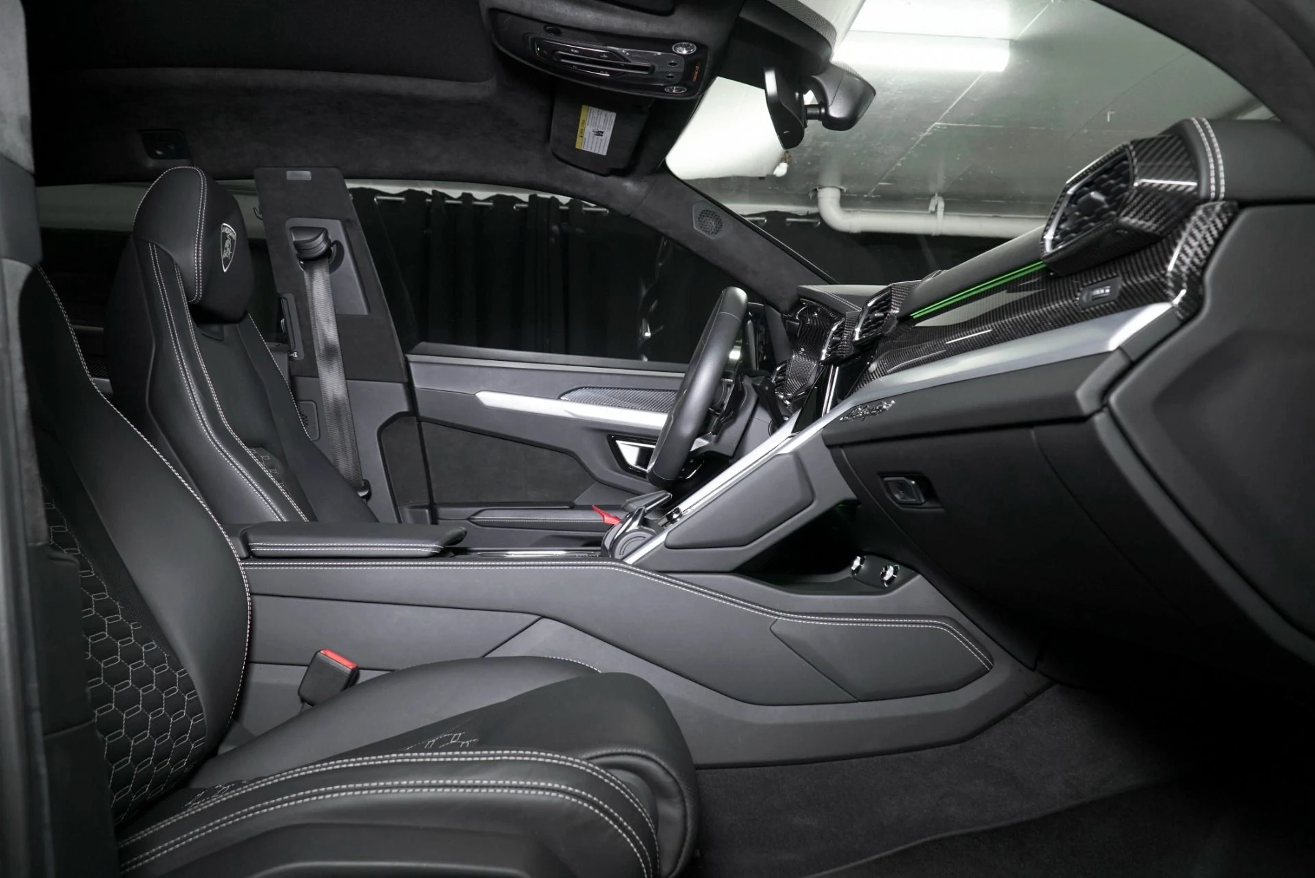 mph010_3739927357_Used_2023_Lamborghini_Urus_S_1774471795_af8d9c68bd