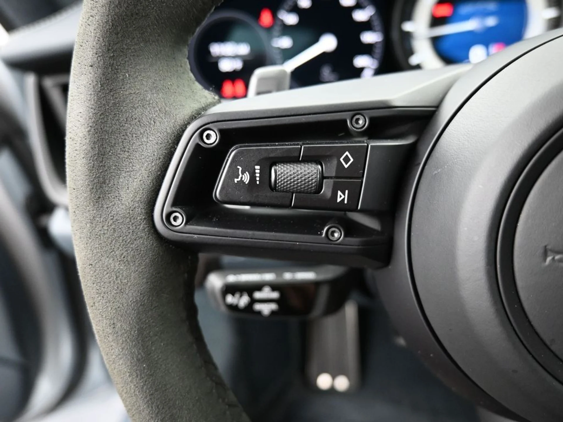 mph010_3740627385_386f04922682e3440e47ed190ae61ae4_18b0c5076c