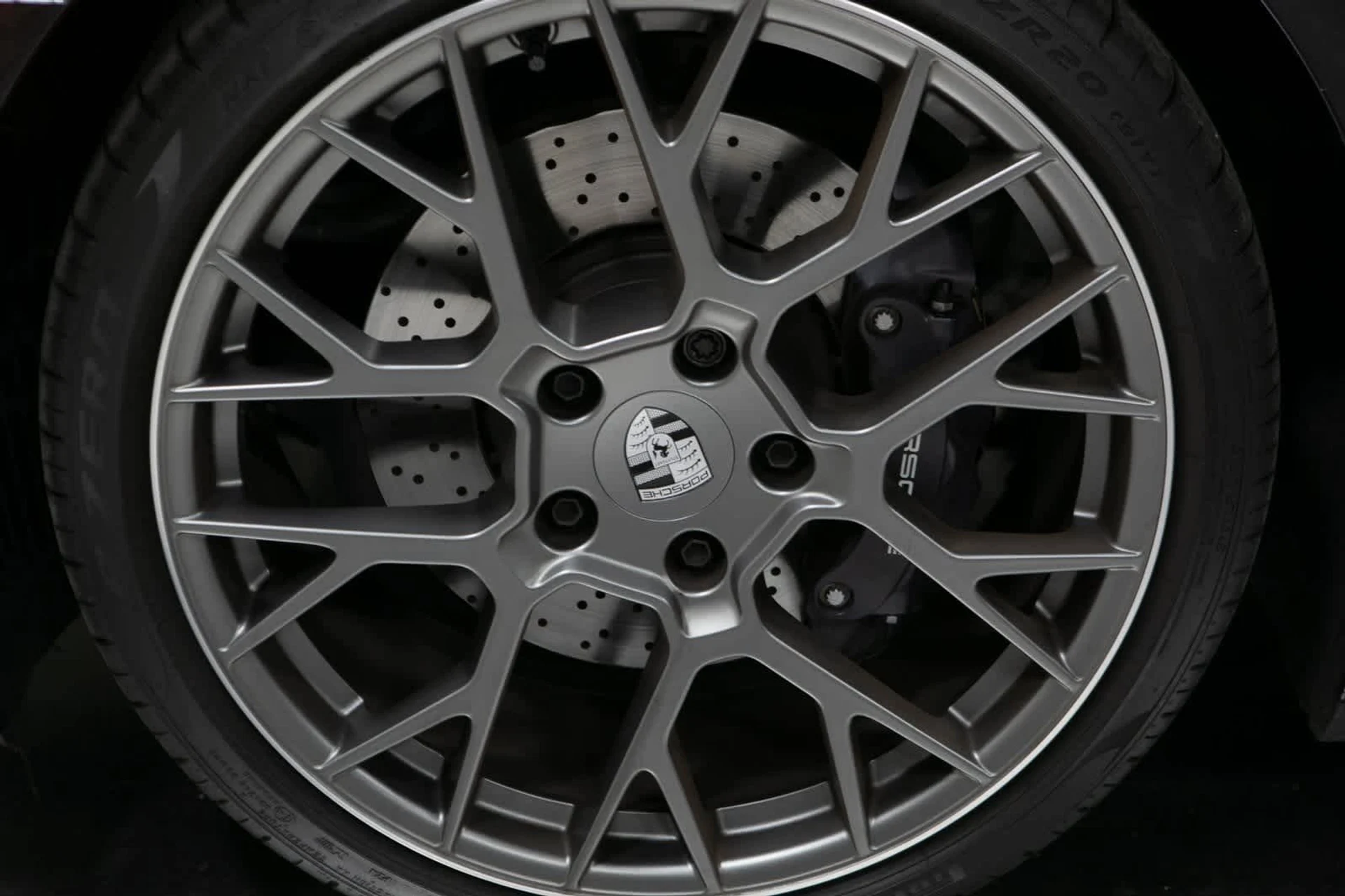 mph010_375747447_4695eb84b19e455ecf1561fc4ed73e9dx_dadee275be