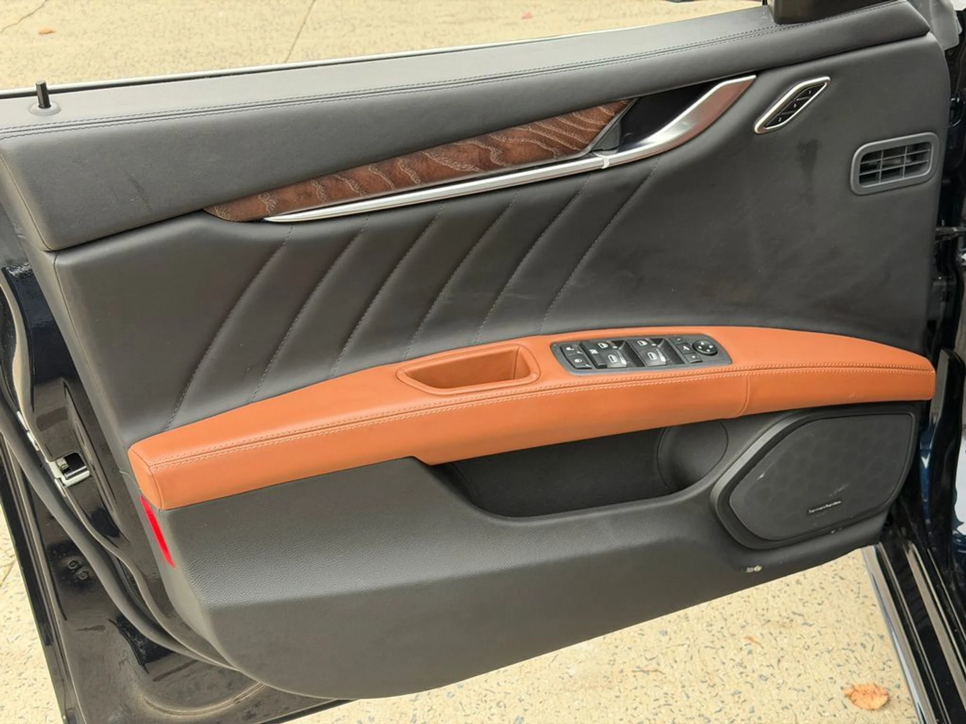 mph010_3760445424_7802fa937a584ffbac5c88e25342f095_71a4170e33