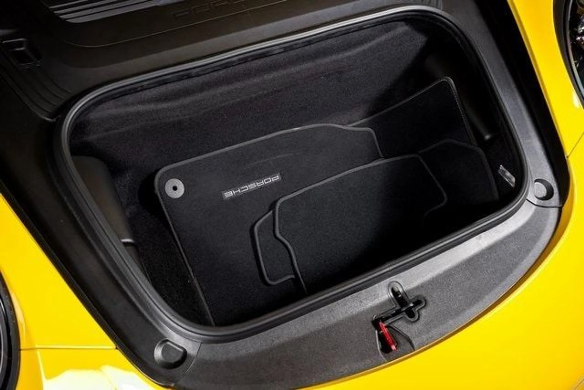 mph010_3771035851_3df94d6754febfd6ddbc5fc1cf996622x_ce16e5c4af