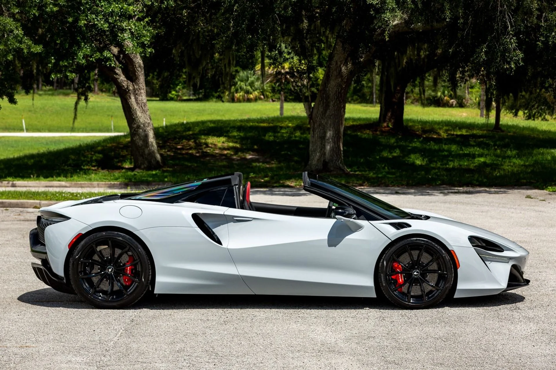 mph010_3772392947_446_p11_l_6ae2d92536