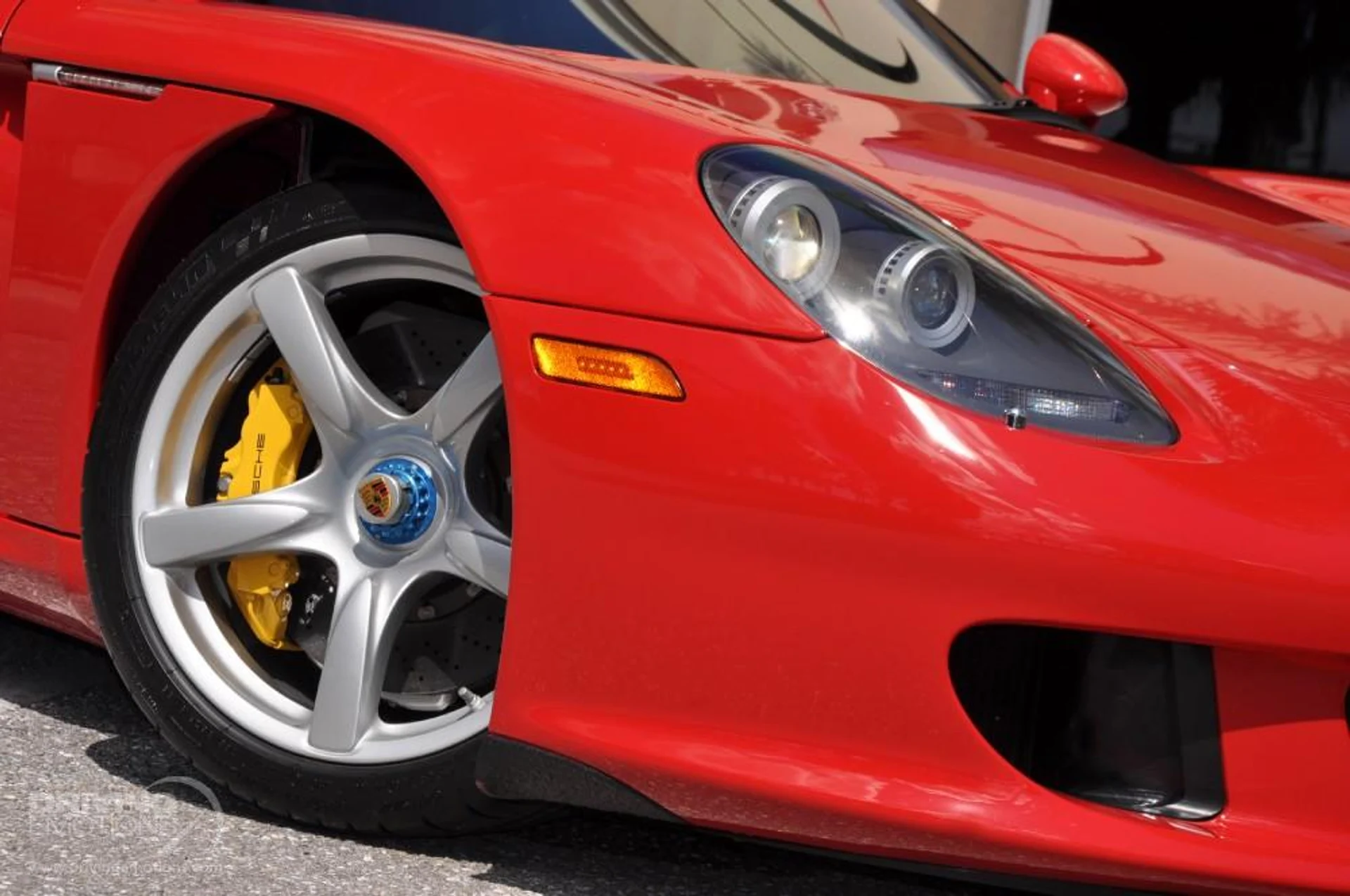 mph010_3773178950_186_p11_l_adc654237f