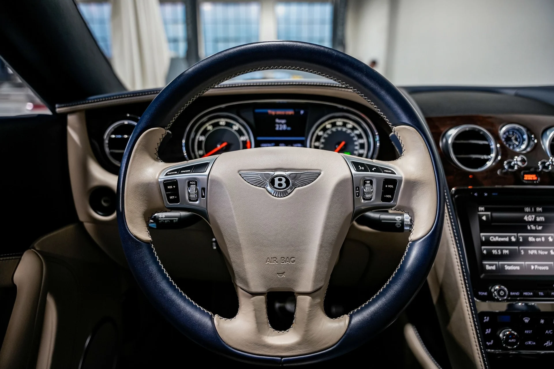 mph010_3774622778_ca1f175d4025f0cb248b92ea445b1d13x_568e922341