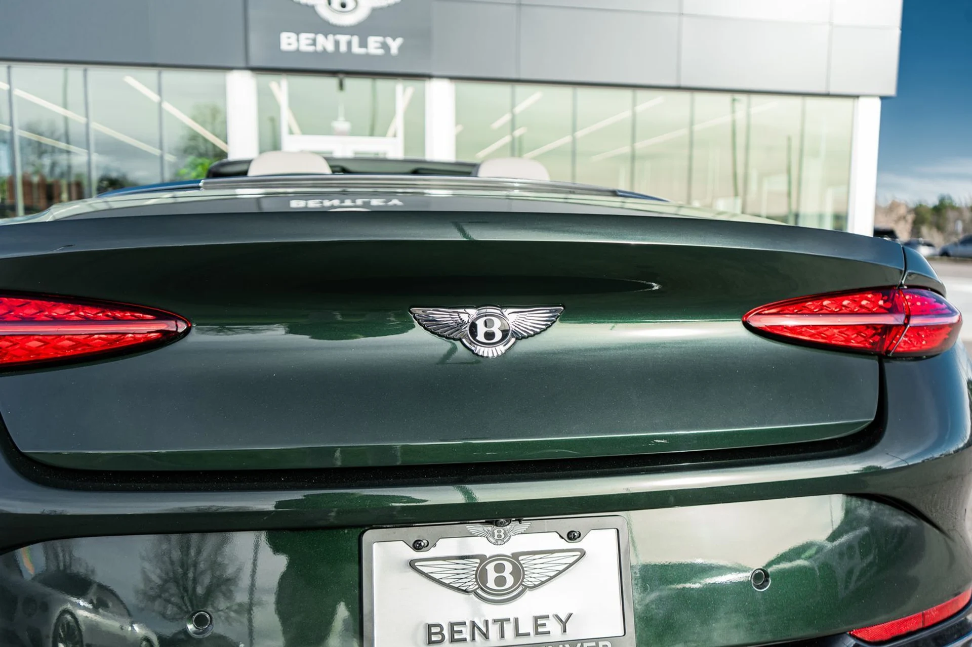 mph010_379673677_1e540627_dd7e_44d8_84f1_653ab02cb725_e0e51419ea