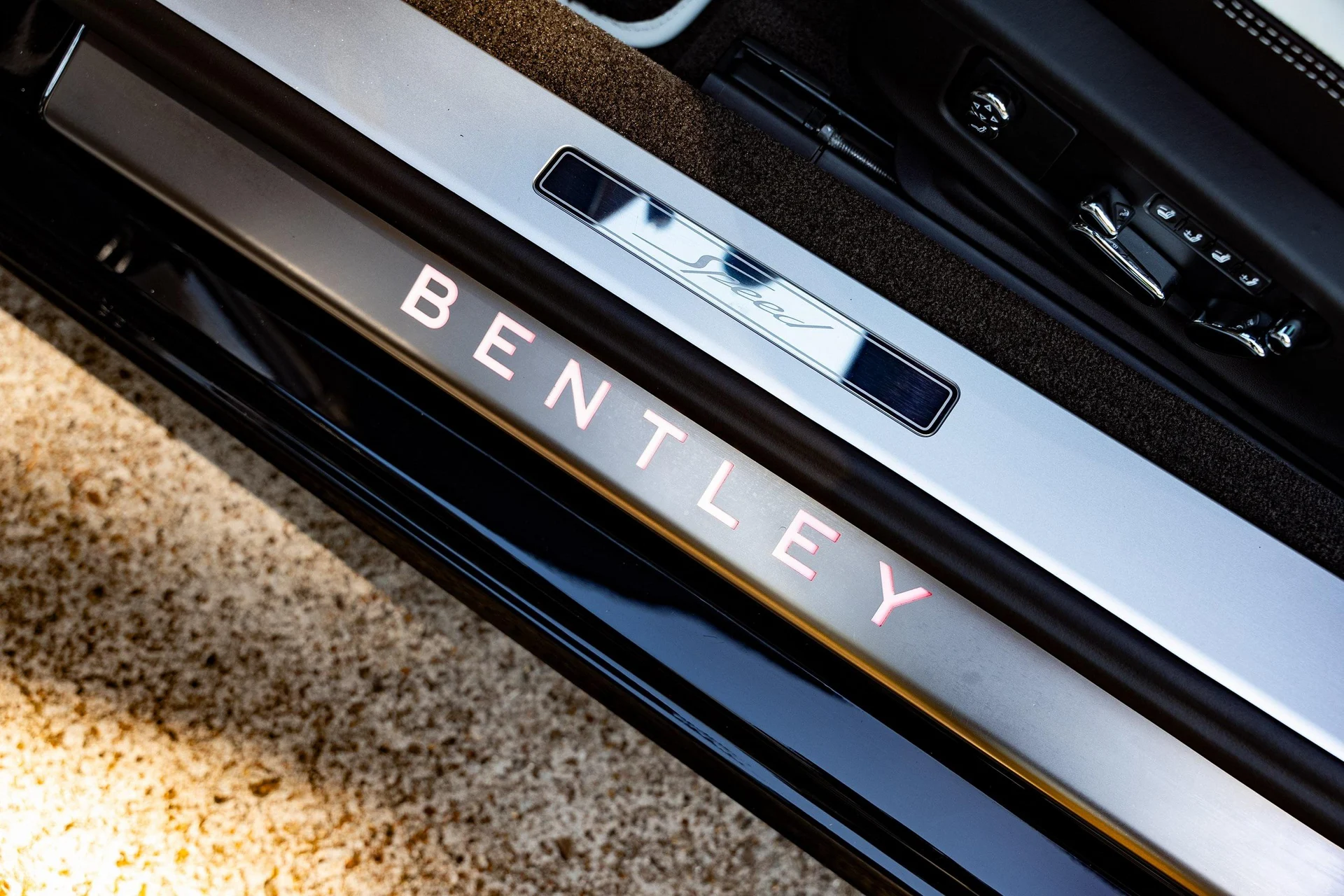 mph010_3796980297_378641171_6735e5d37f23428a7cb55bdd_de84c028df