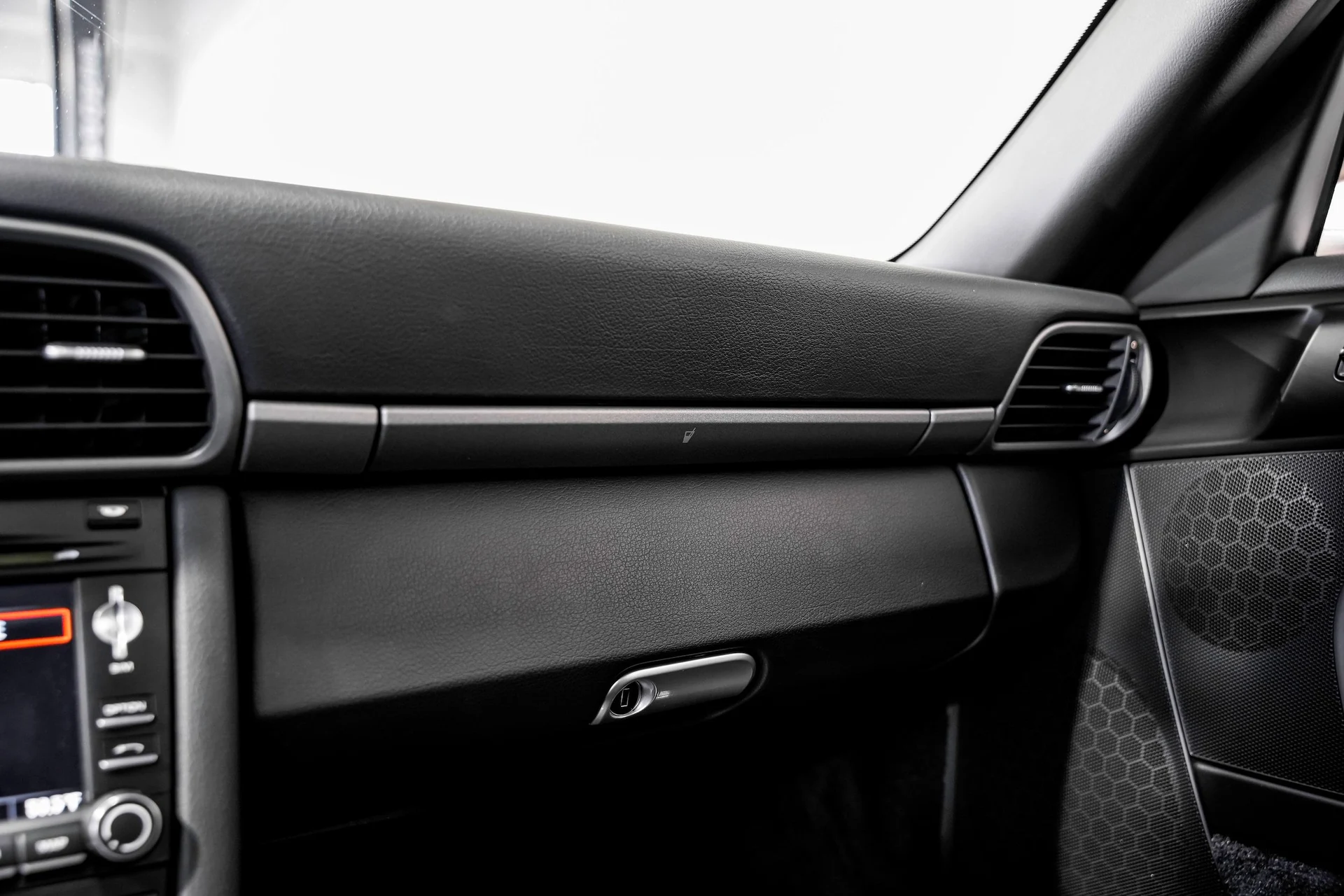 mph010_3798402182_3c42d2482a2868293b69006fd703c46cx_7d60de27a4