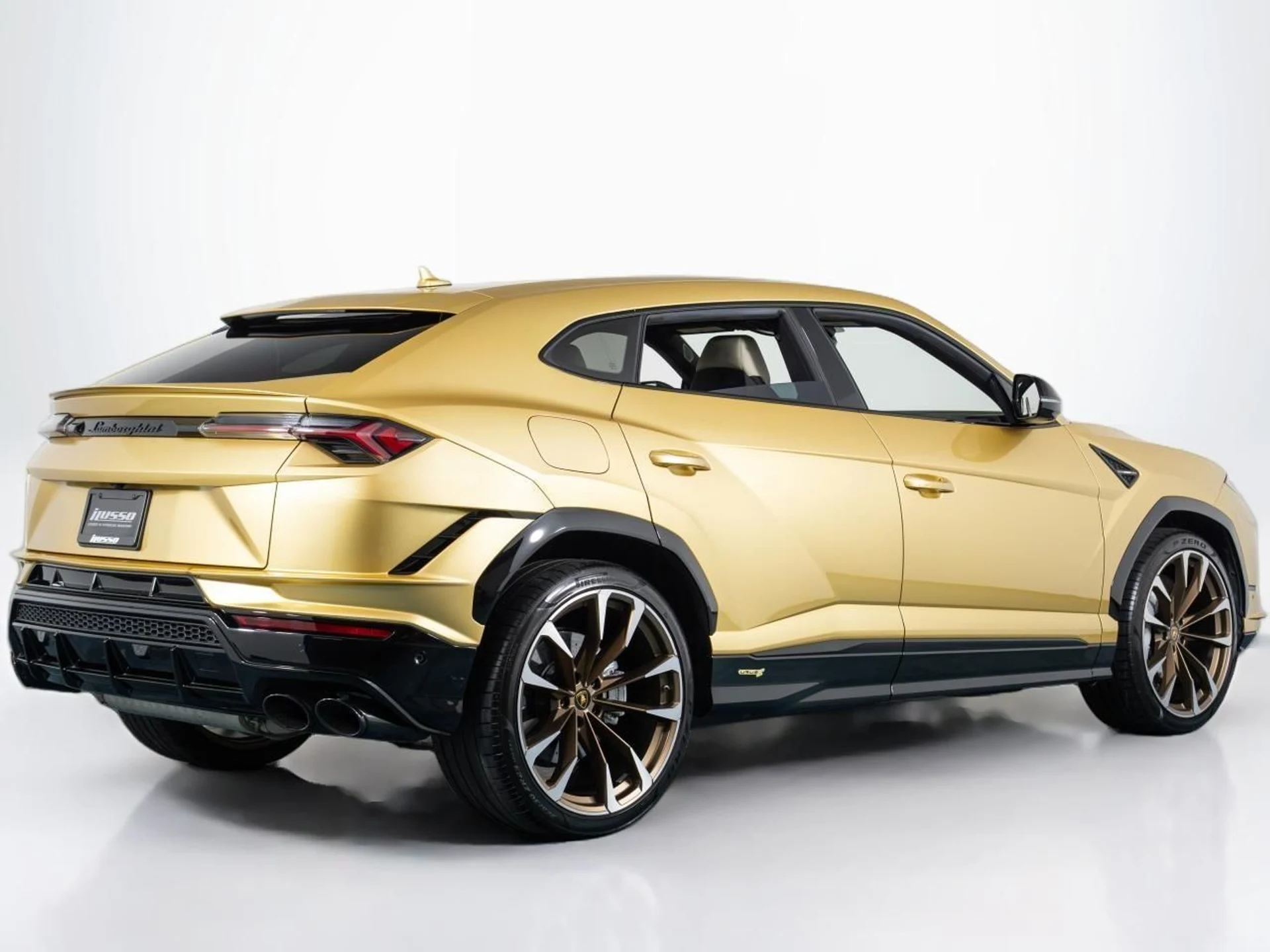 mph010_3798621611_Used_2023_Lamborghini_Urus_S_1785169230_e5ea7f65d3