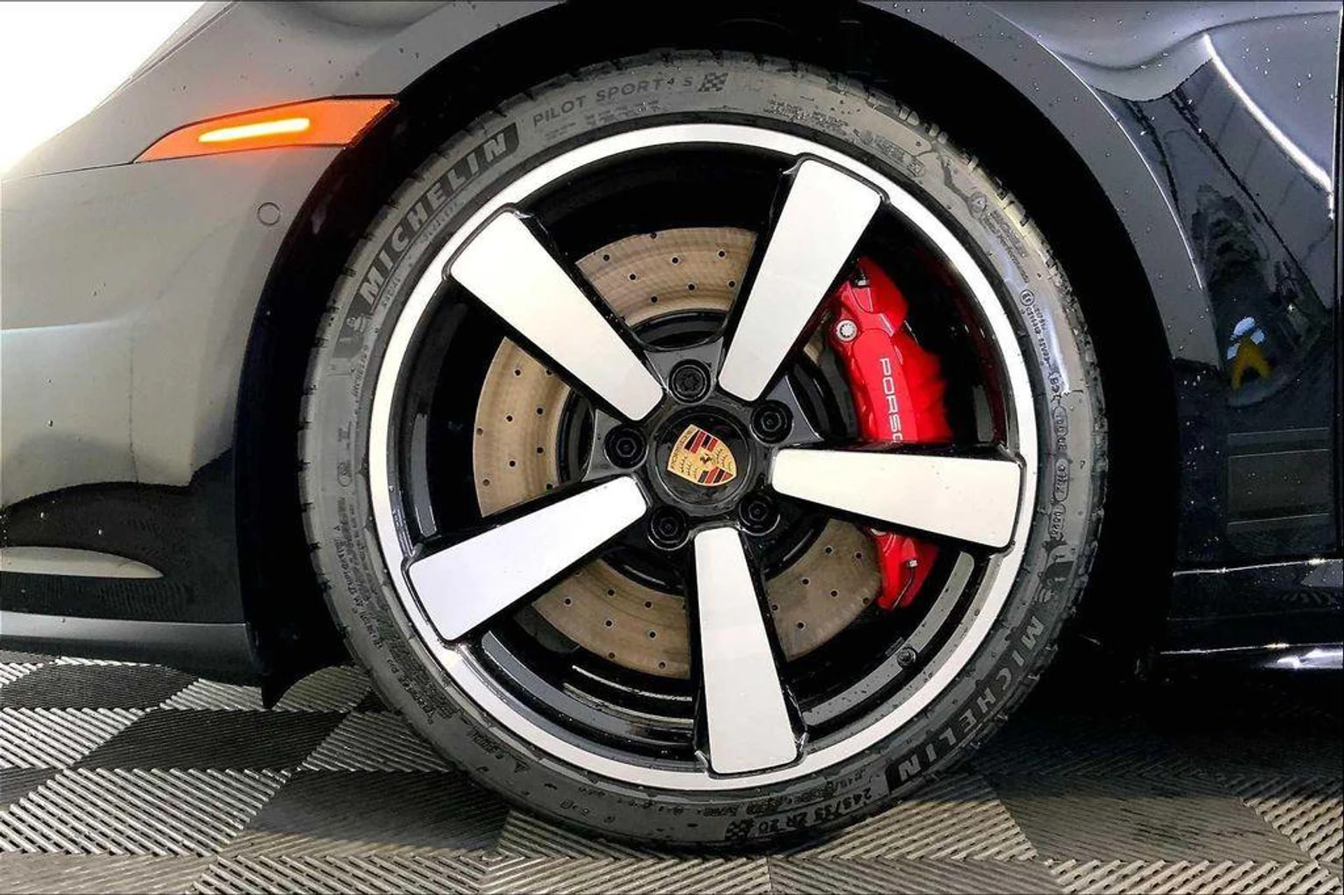 mph010_3799245617_6_TB_9z_Dg4e_V1km_PE_Ry_R_Fw0_W_Mtzr_Q_d9e94ec7e4