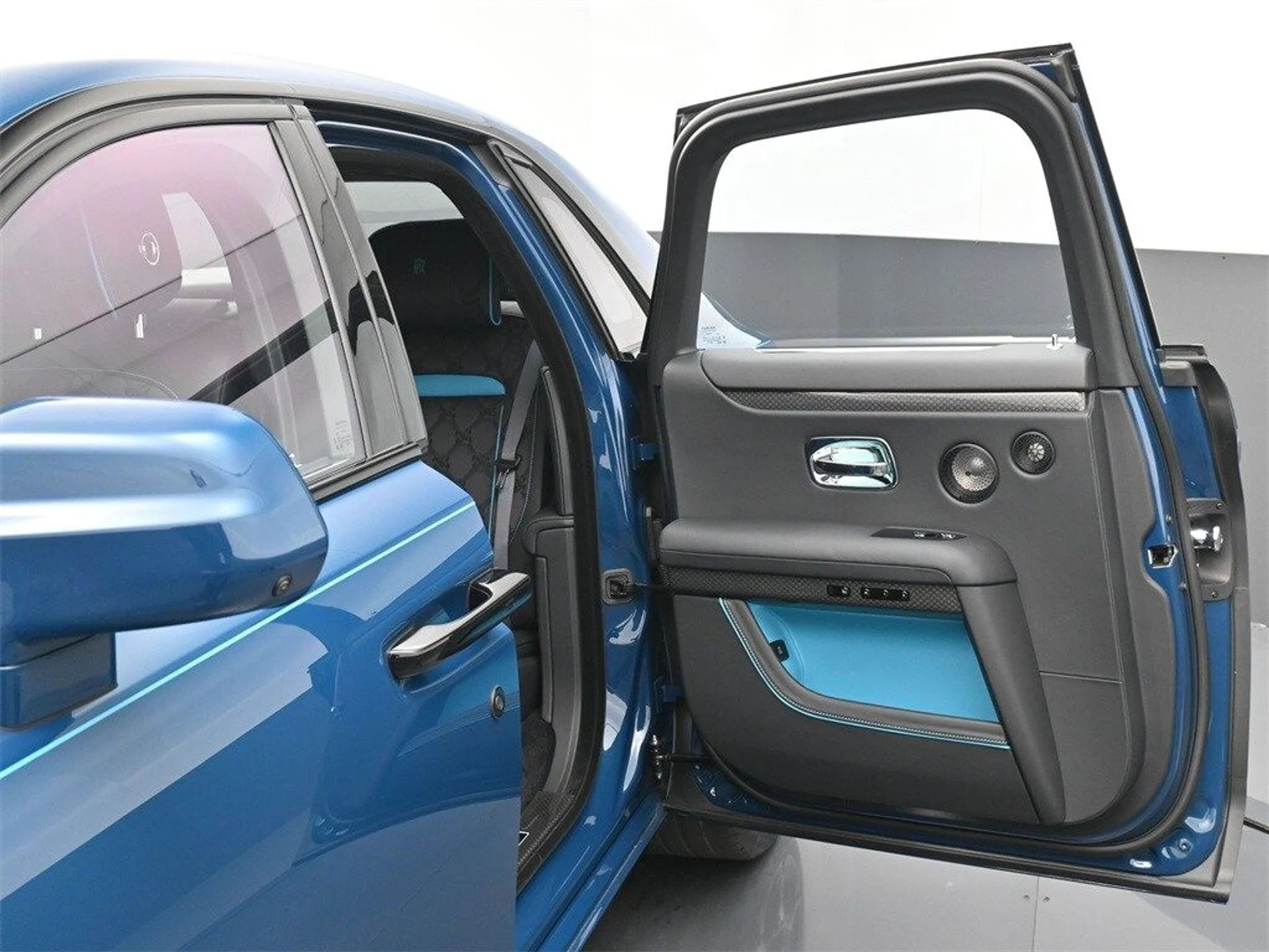 mph010_380943768_6e7a3c8f3f6d8bd50cc293af4a3505b0x_00076188fb