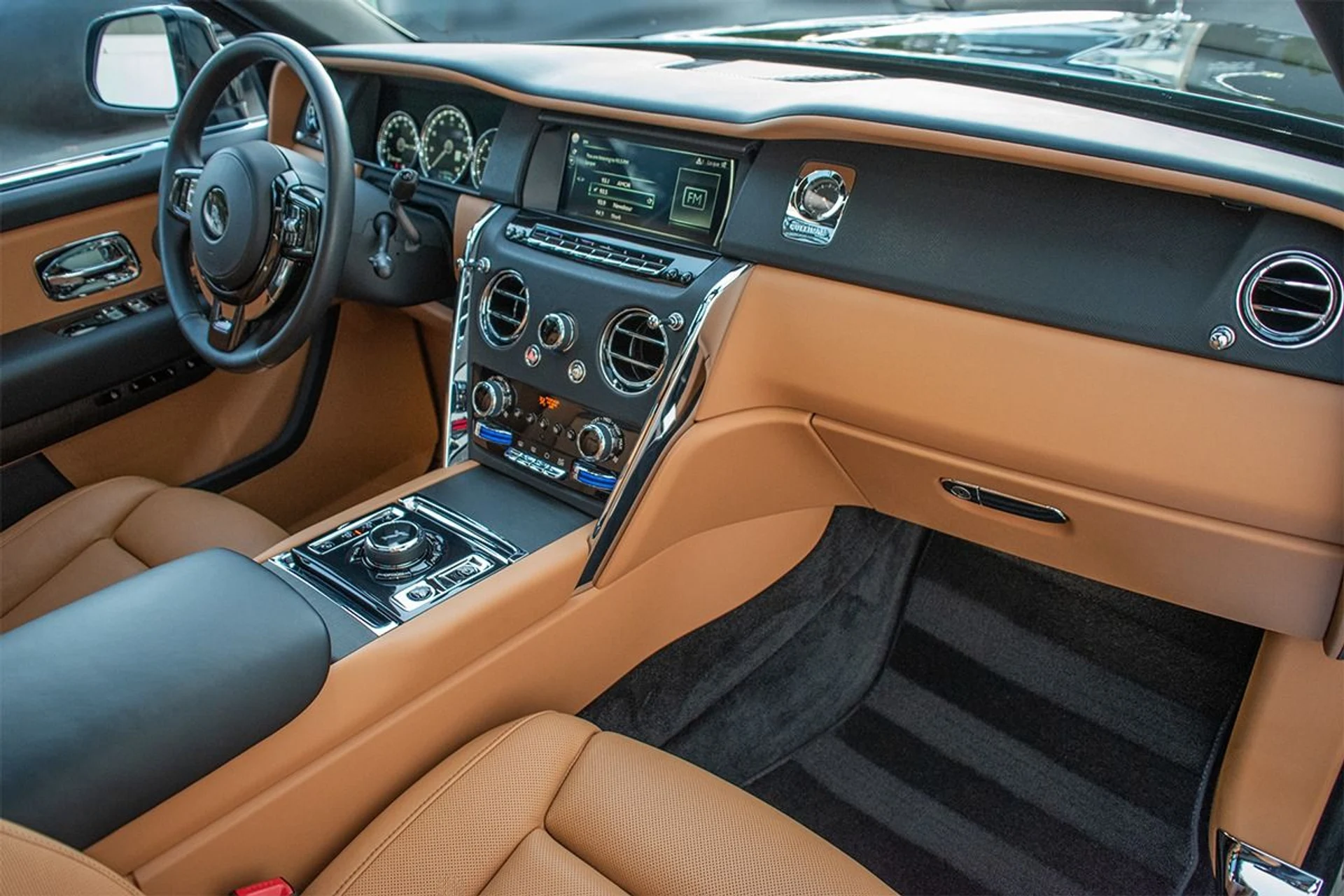 mph010_3818841953_Used_2019_Rolls_Royce_Cullinan_1739029975_390f834037