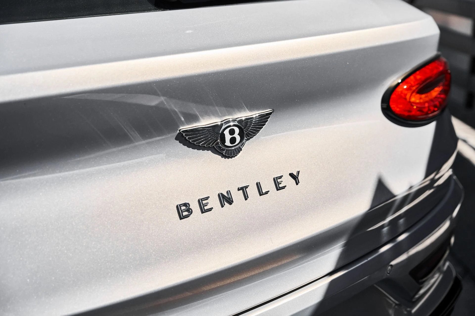 mph010_382043516_Used_2025_Bentley_Bentayga_S_1782152752_ea7097fbbc