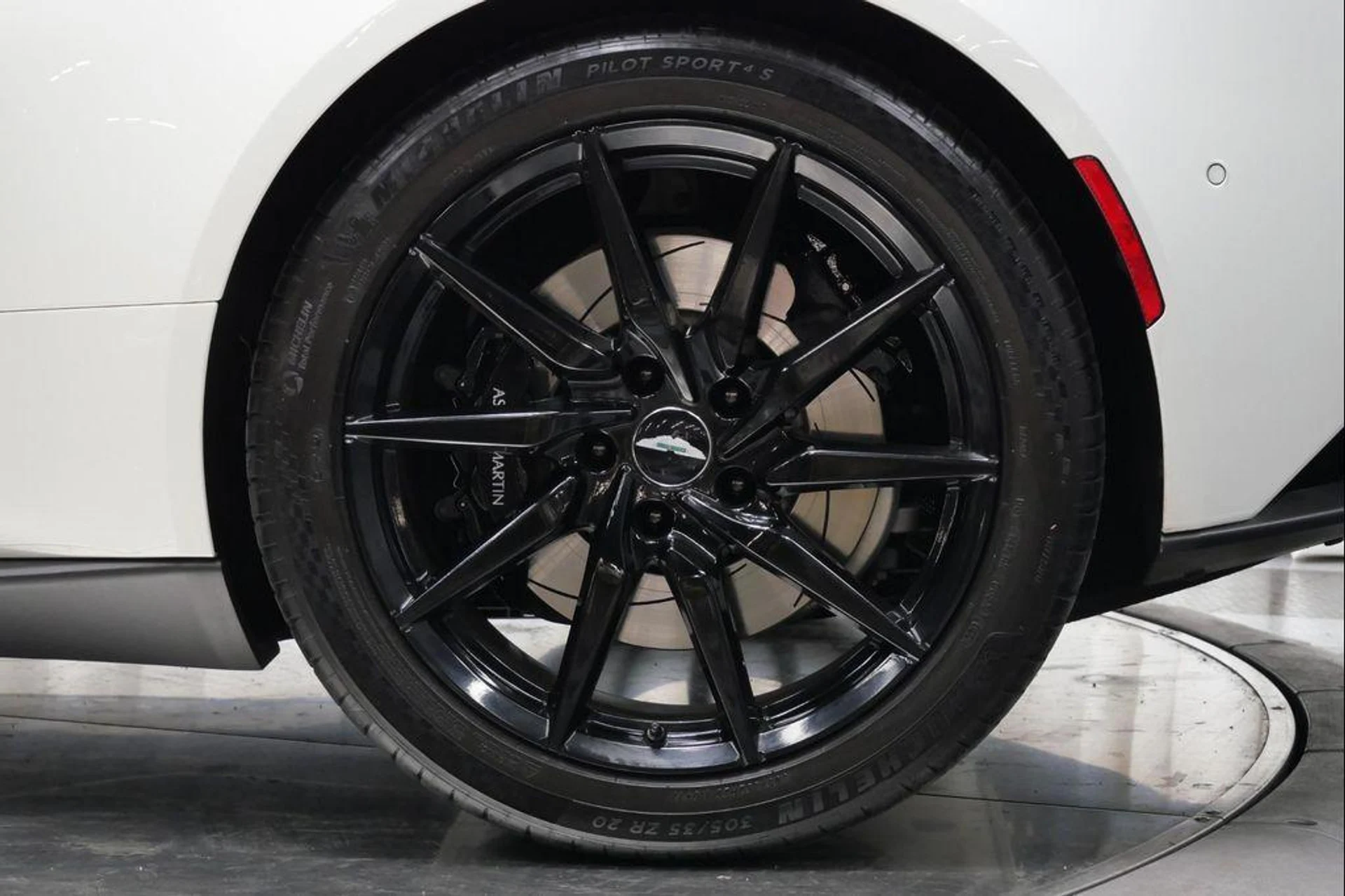 mph010_3820714406_y4_Sycsnc_M09_Pmq_Bp9n3_G_H_Aqqw_577b761623