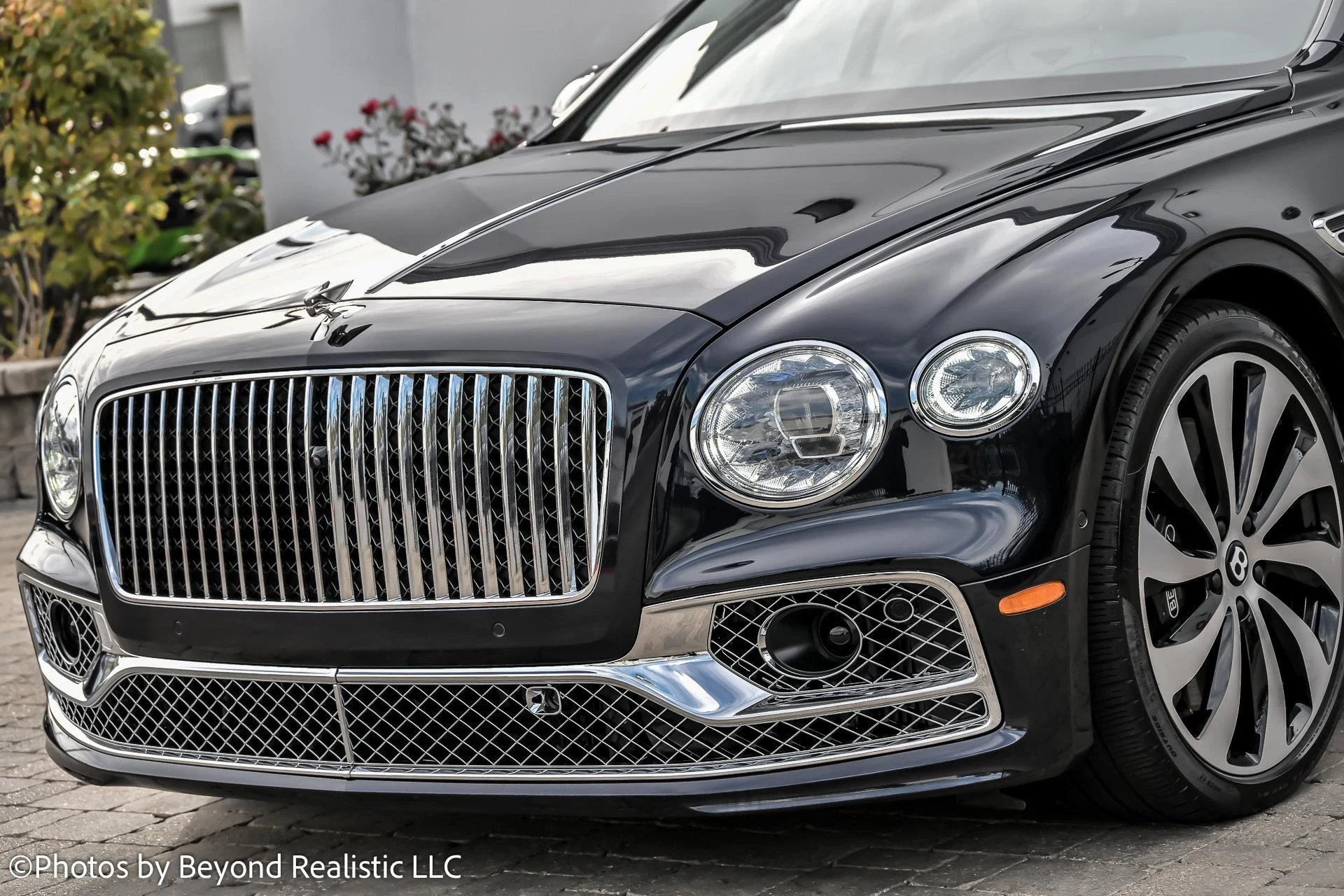 mph010_3824798607_Used_2022_Bentley_Flying_Spur_W12_1761810939_5b5d730400