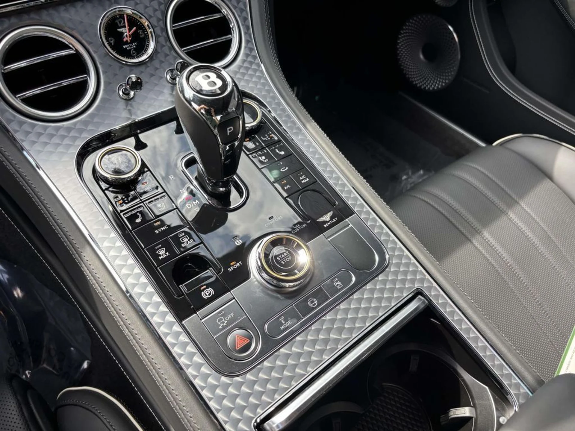 mph010_3832125362_2dc4907c6460ca788c99621f1551001ax_b96d476a35