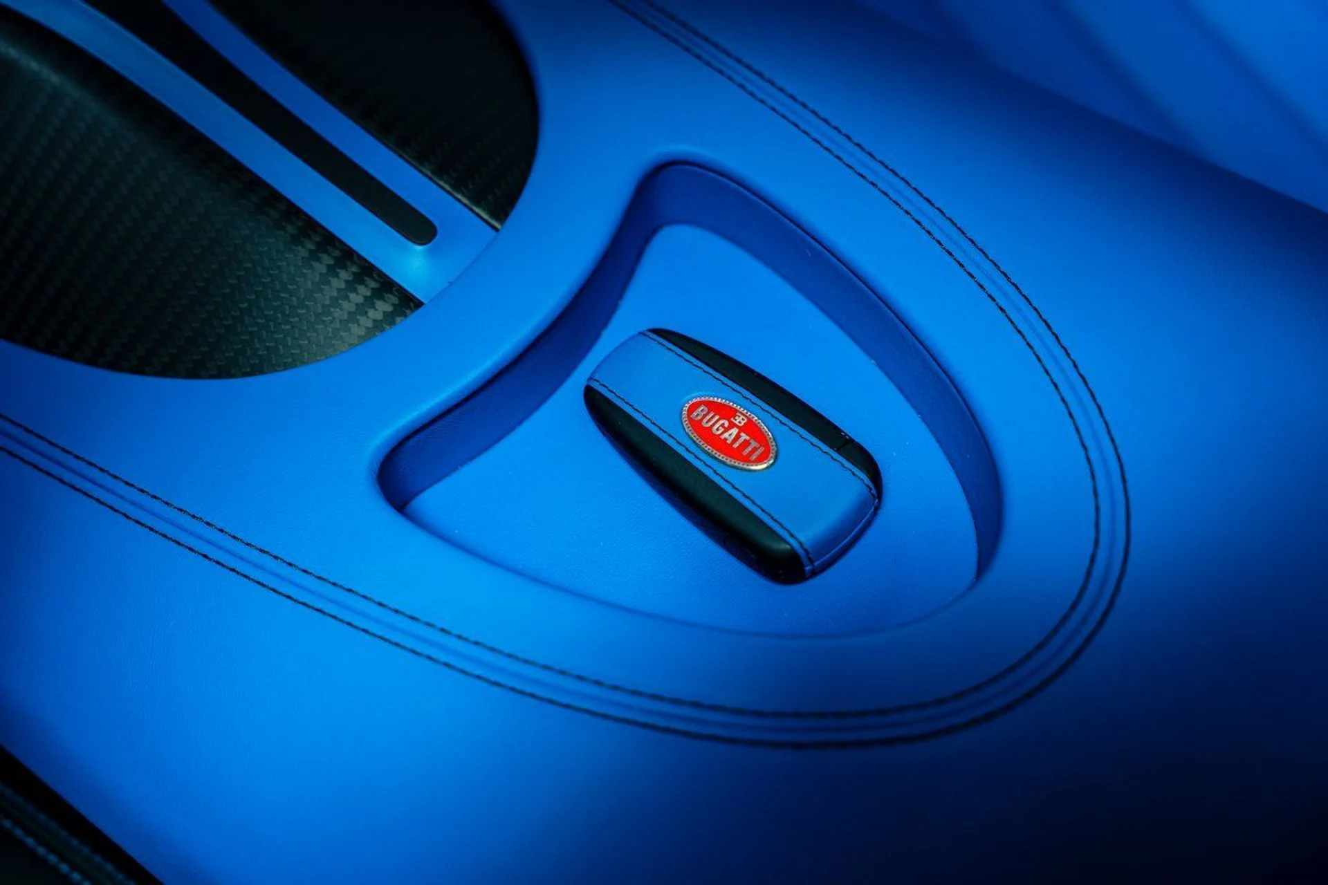 mph010_3835869850_940f5c3b67a940fa91d907bf931af4c0x_26b54d49ca