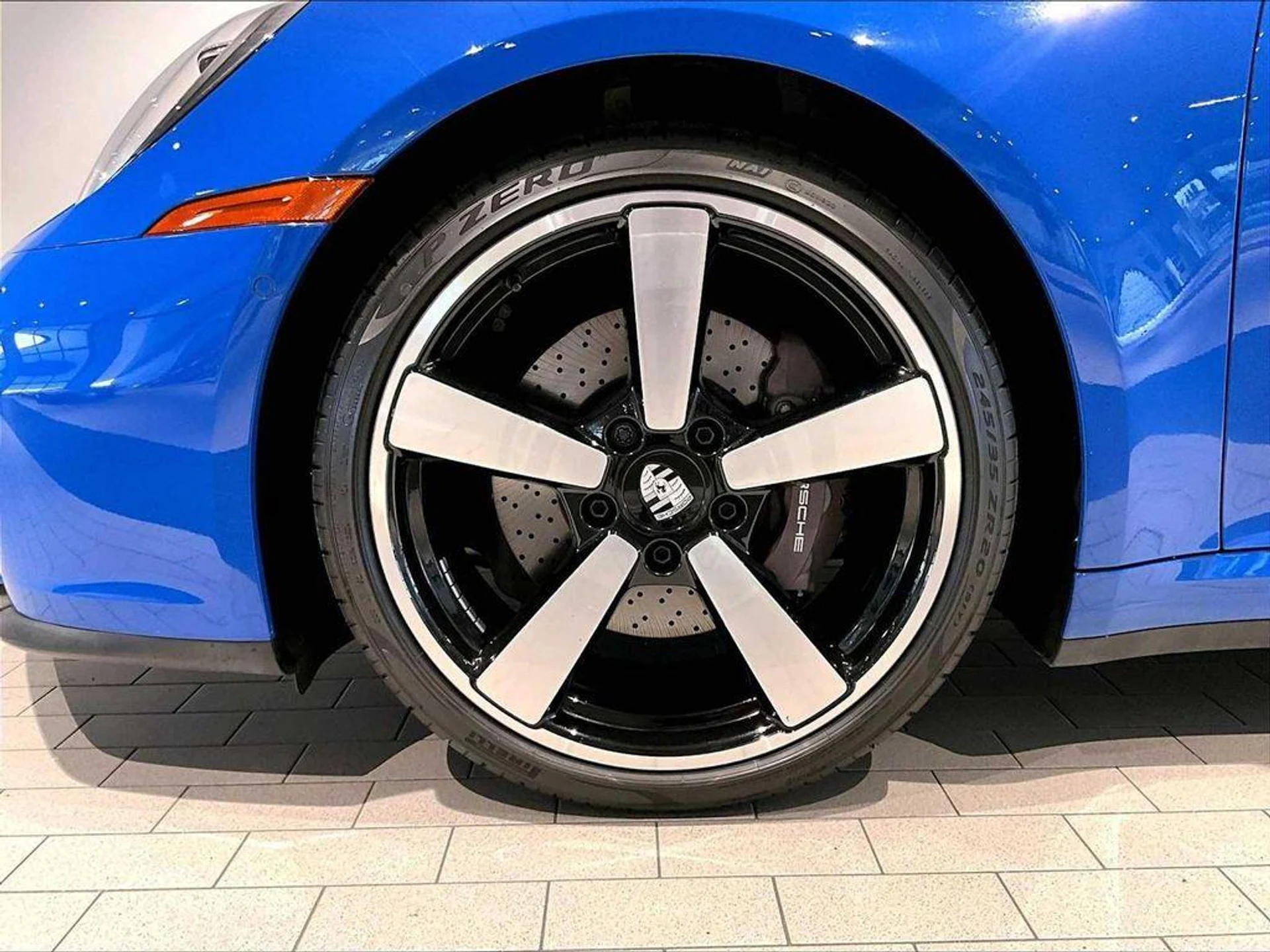 mph010_3836968529_Jql2_GXT_Ue_QZQ_Yq_Zf_Xe_OBOG_6_HKLA_156adfc78b