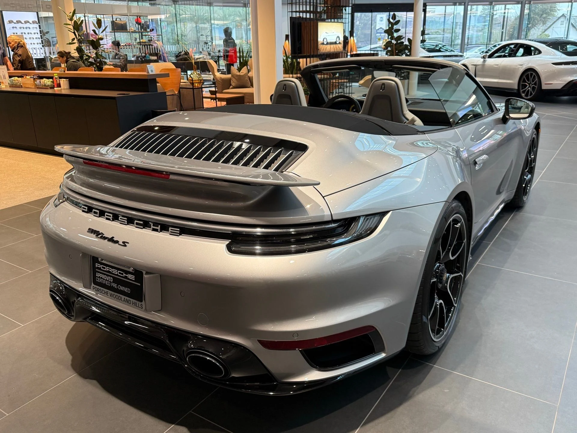 mph010_3851477523_63ad67d5512b7593f14e611df4503000_14dd1547f3