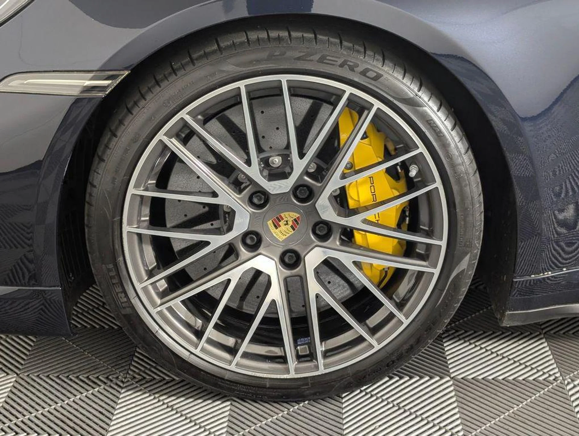 mph010_3863683237_Waas_Vcm_HYNJ_9_GXWZ_Tx_LY_Dv_Uoz_PE_639560c1ac