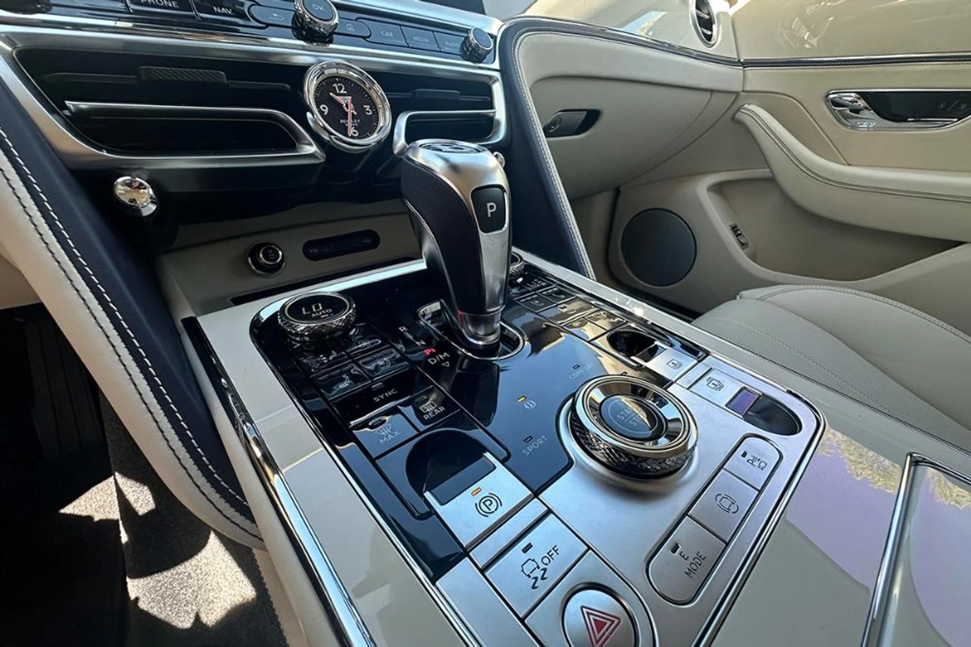 mph010_3865273613_New_2026_Bentley_Flying_Spur_1777901590_229d5d22ca