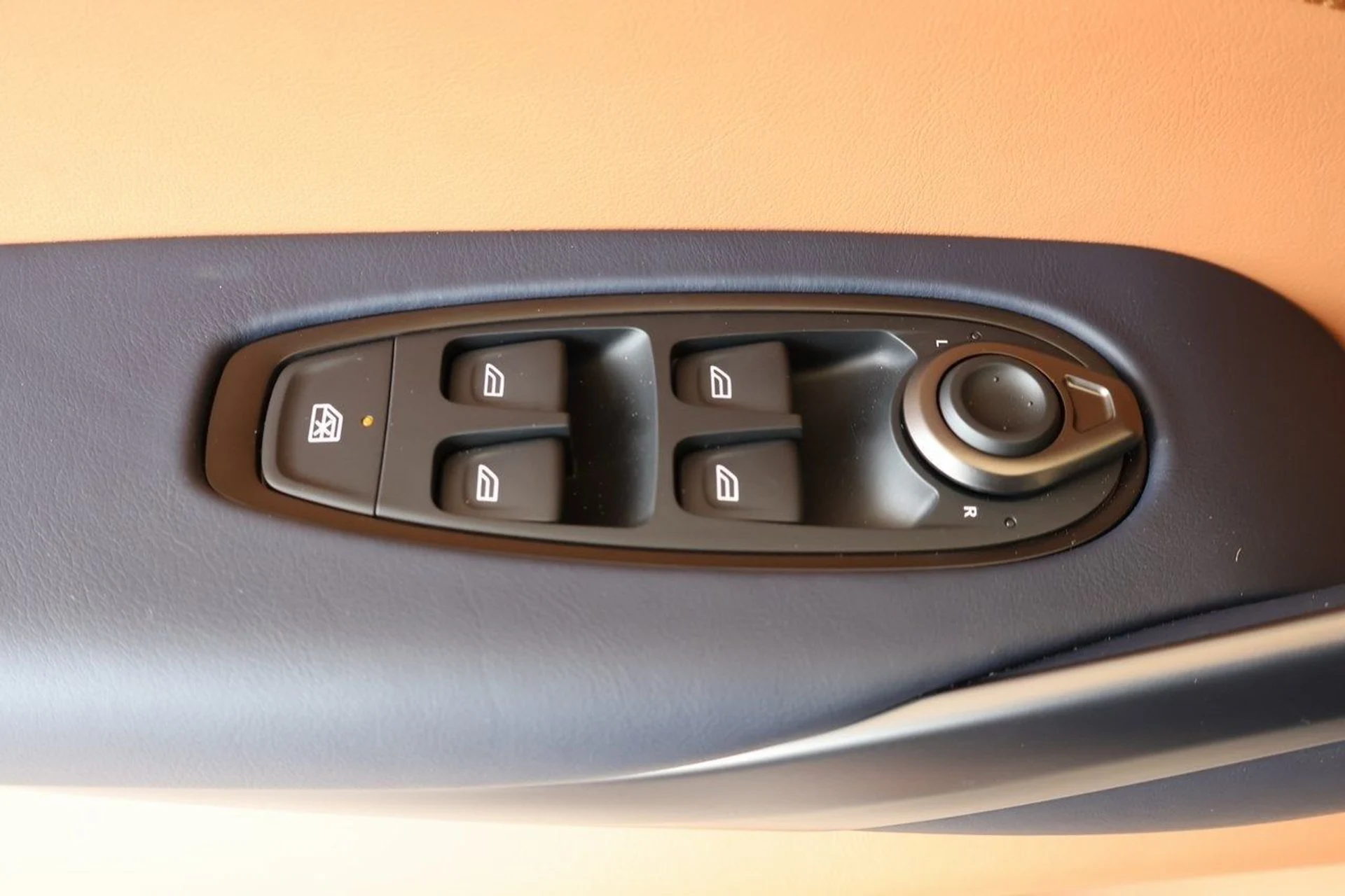 mph010_3868618045_11_9cdc7e5d0b