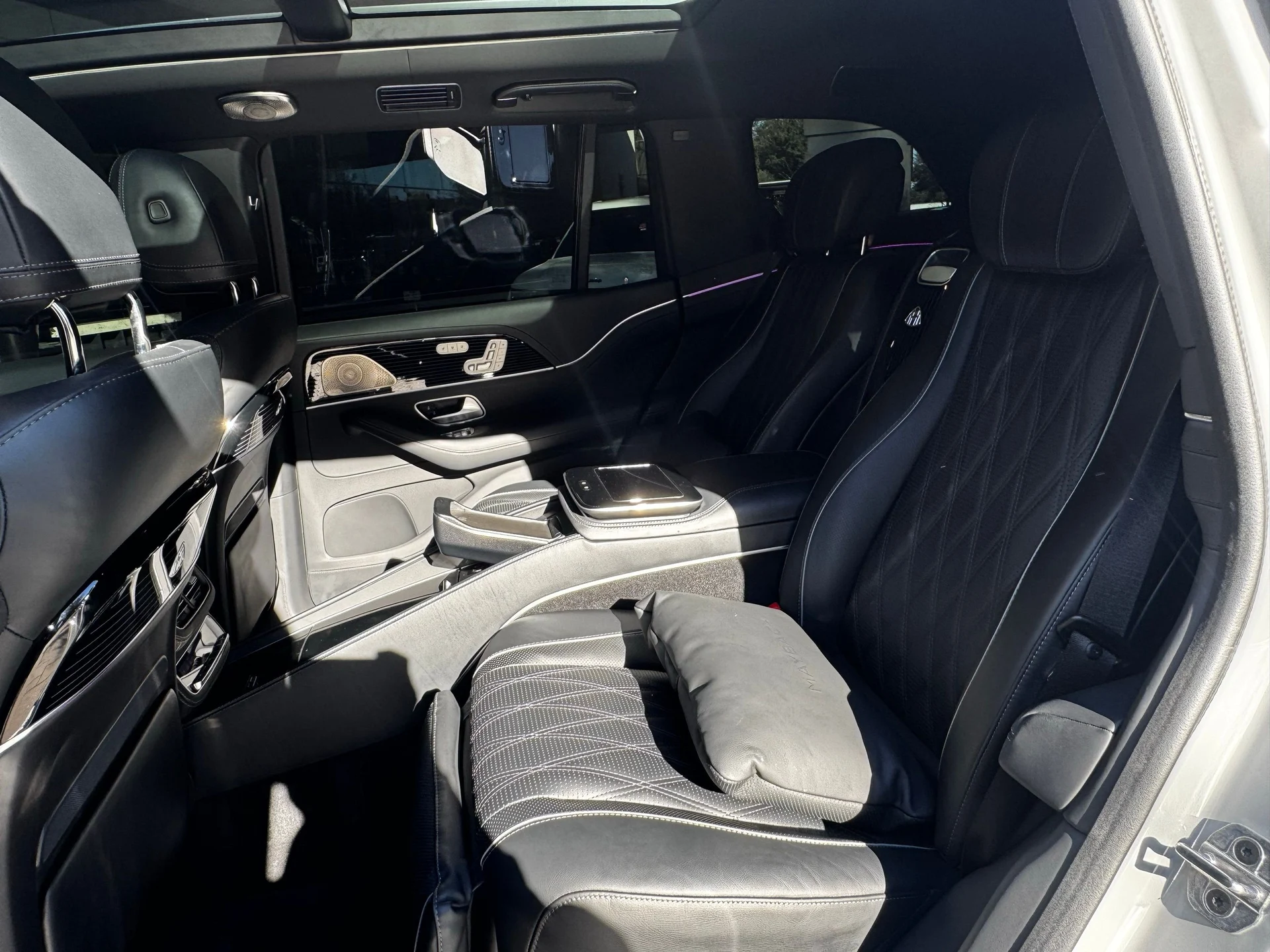 mph010_3870888909_image_11_c5c5ca6526