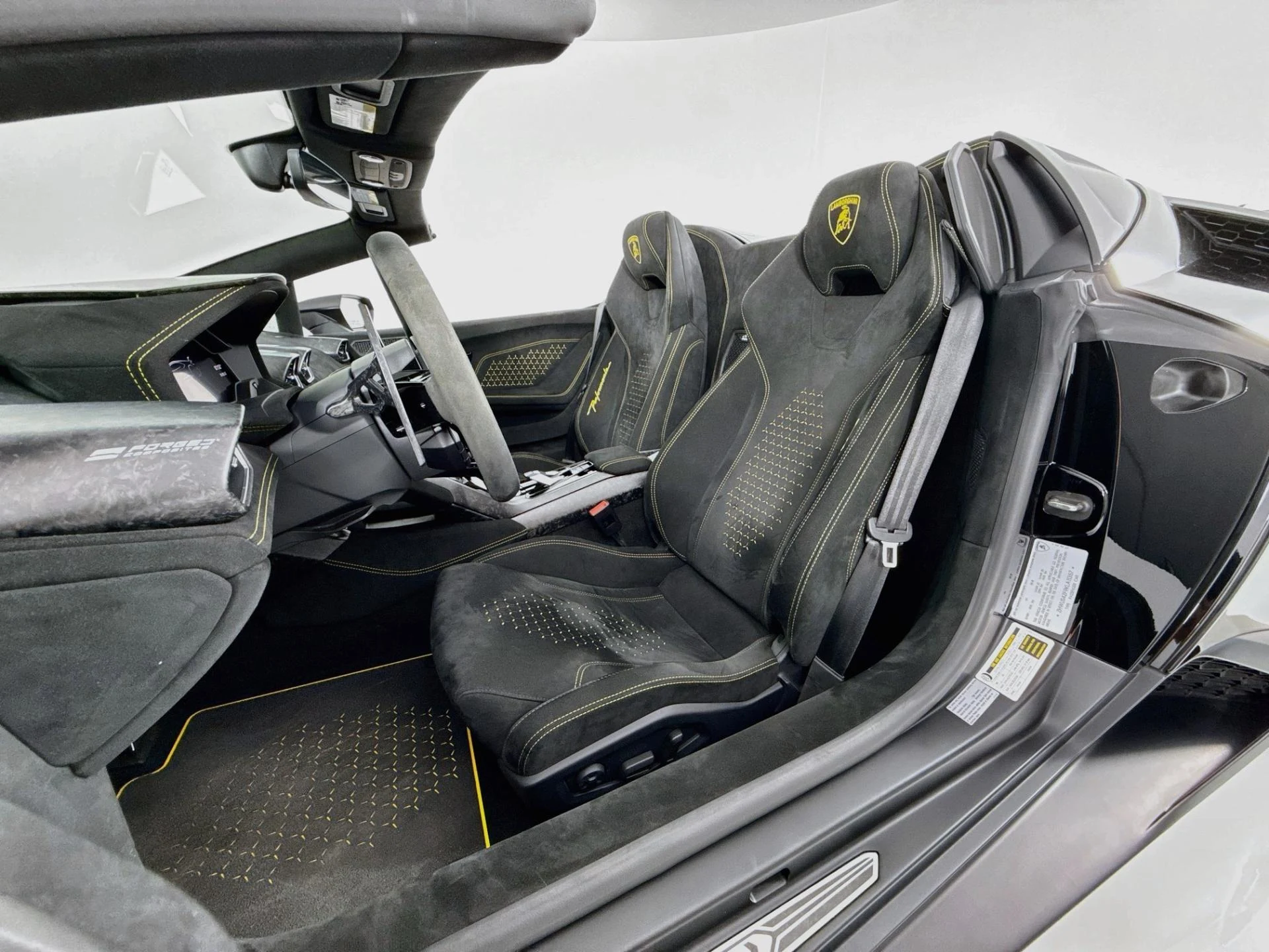 mph010_3875756271_Used_2019_Lamborghini_Huracan_Performante_Spyder_1793134342_26cdc4c5f9