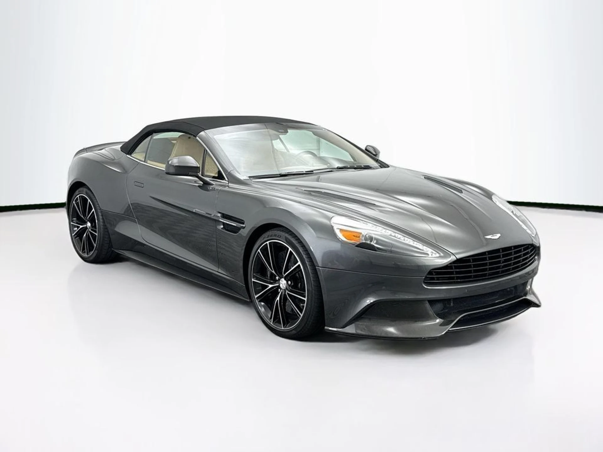 mph010_387596056_used_2014_aston_martin_vanquish_2drvolante_8119_22995957_11_1024_c9096ed23a