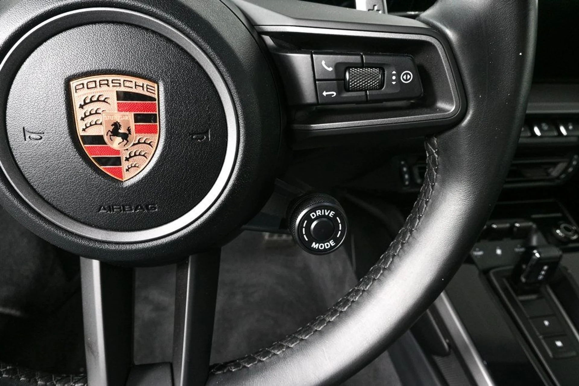 mph010_3880503587_607ac597eb25b4a9f0486ccad6526575_9e777636d3