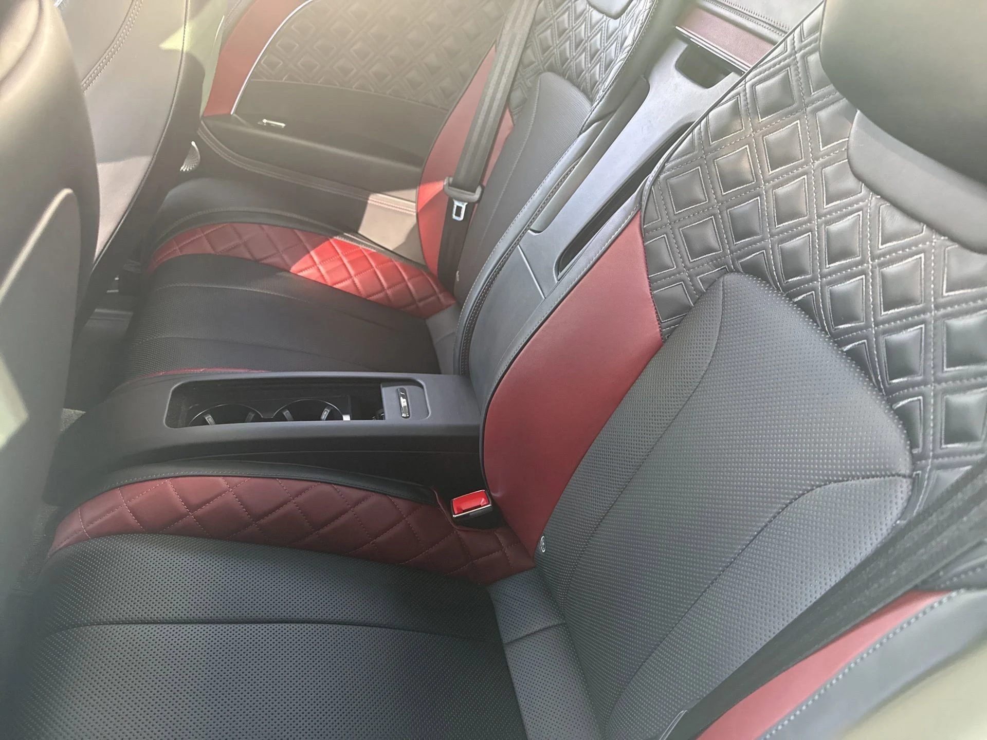 mph010_3889652249_9f3dac0b1e6849aea897b7b646acda60_573f7d2128