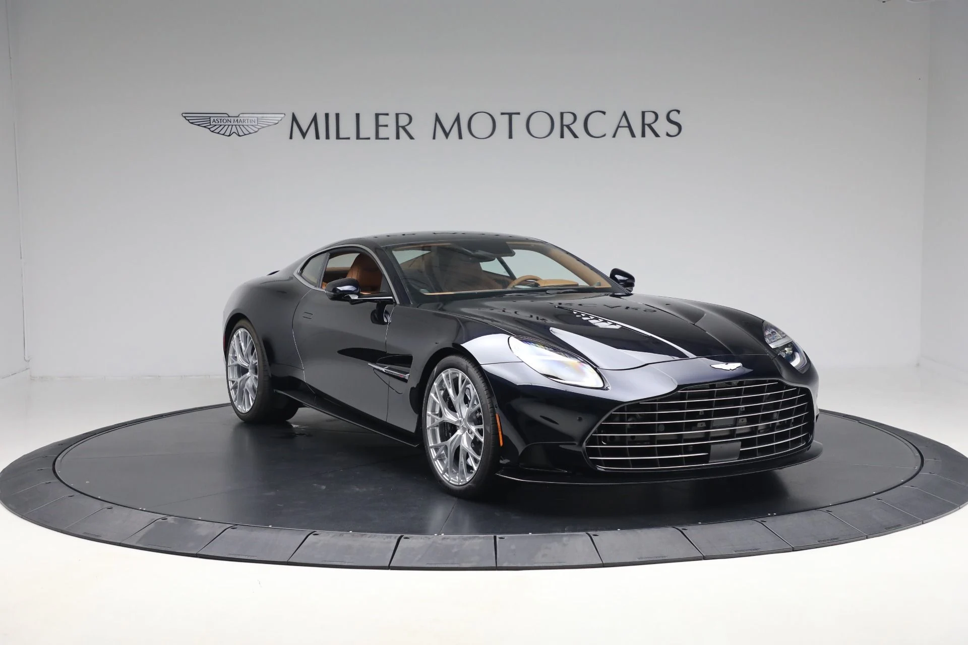 mph010_3893264520_New_2026_Aston_Martin_Vanquish_8293f8a375