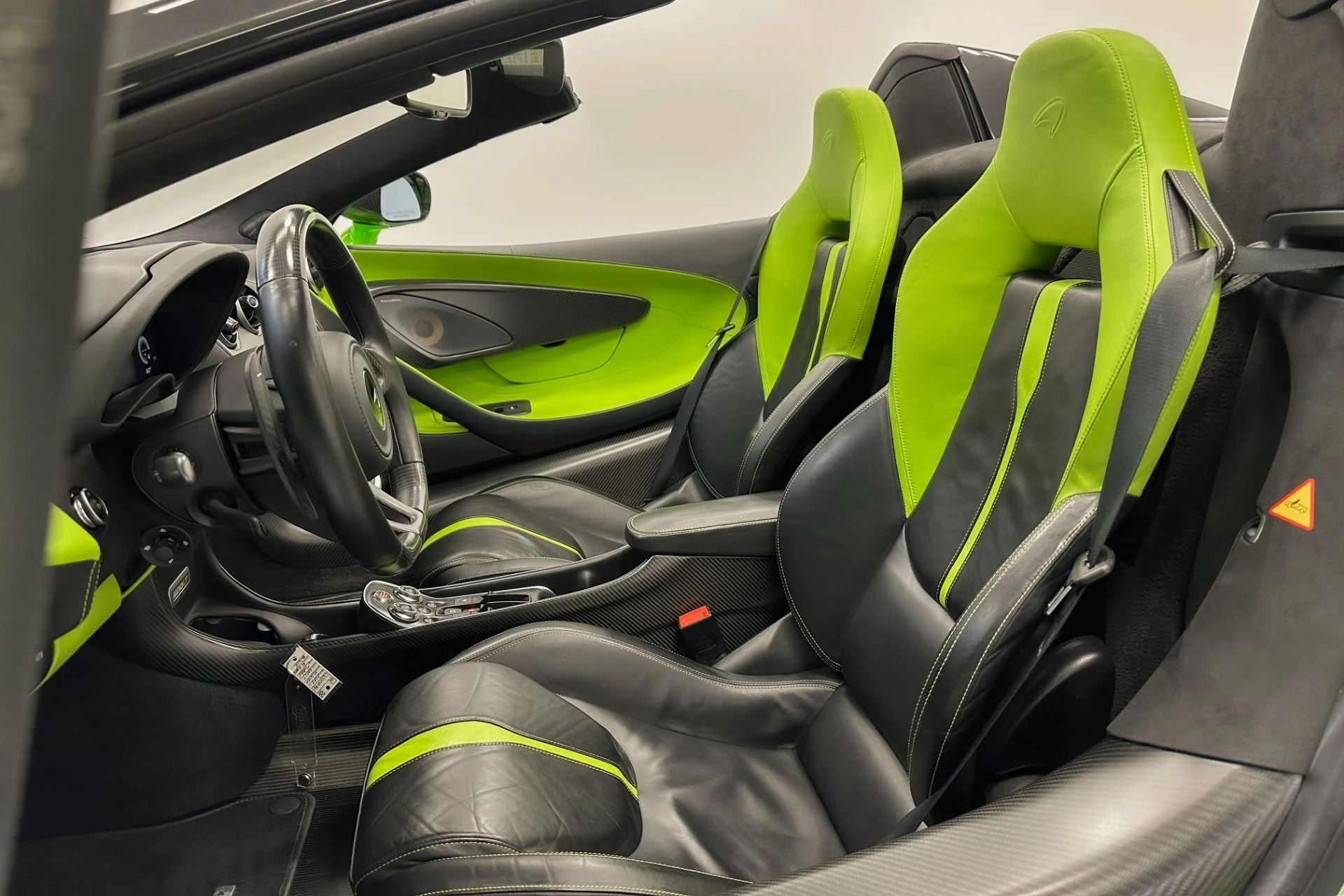 mph010_3897788312_Used_2020_Mc_Laren_600_LT_Spider_Massive_Carbon_Fiber_Upgrades_MSO_Paint_1771619470_4c9b7b50df