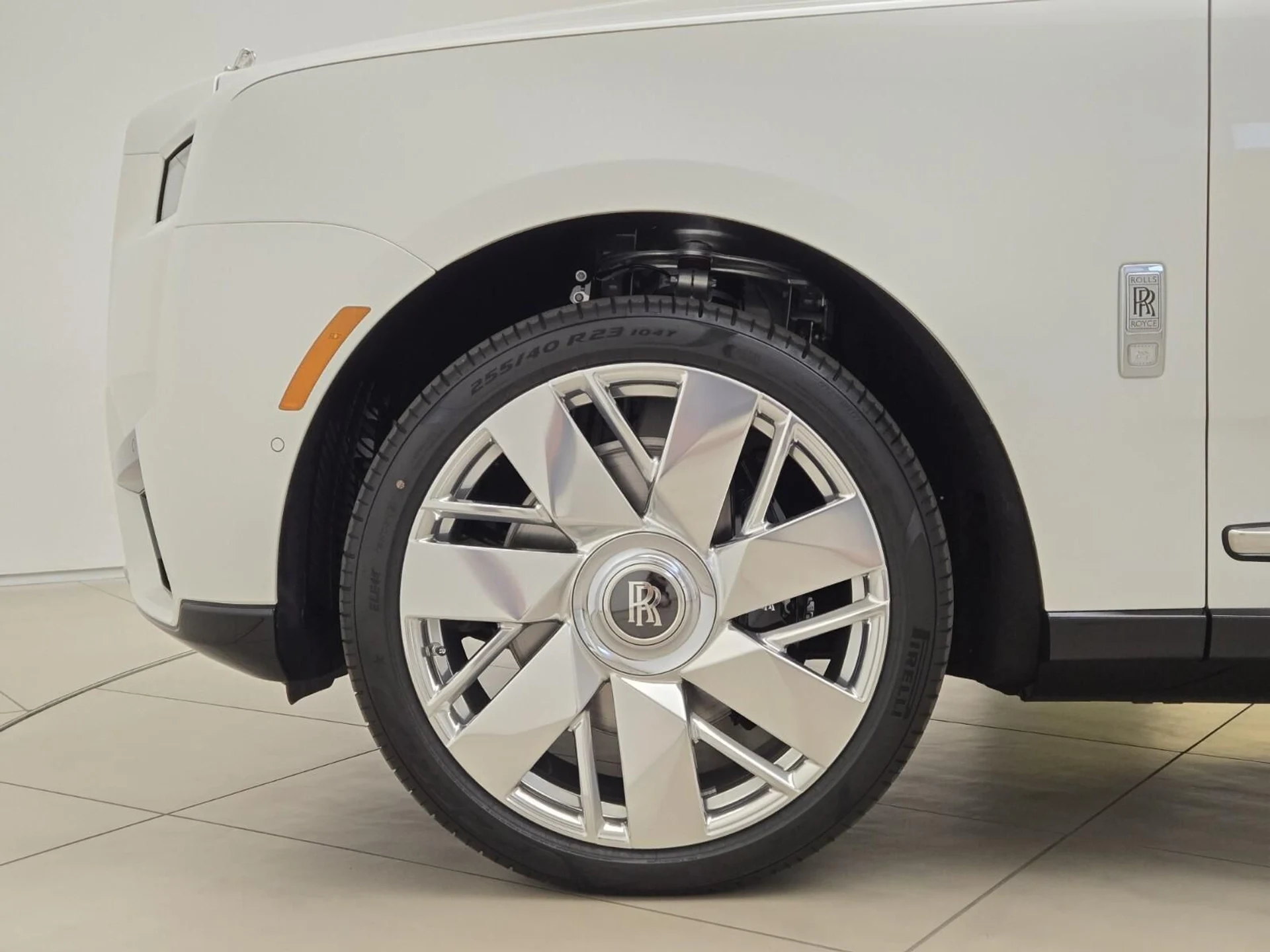 mph010_3909704021_New_2027_Rolls_Royce_Cullinan_1792818903_e5f9b355b2