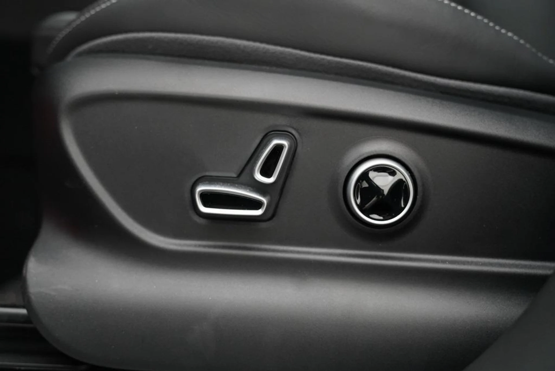 mph010_3917117706_MOHC_8d_eu_Sa_Wi16_Loopp_YR_Bn_DKY_28b6056e77