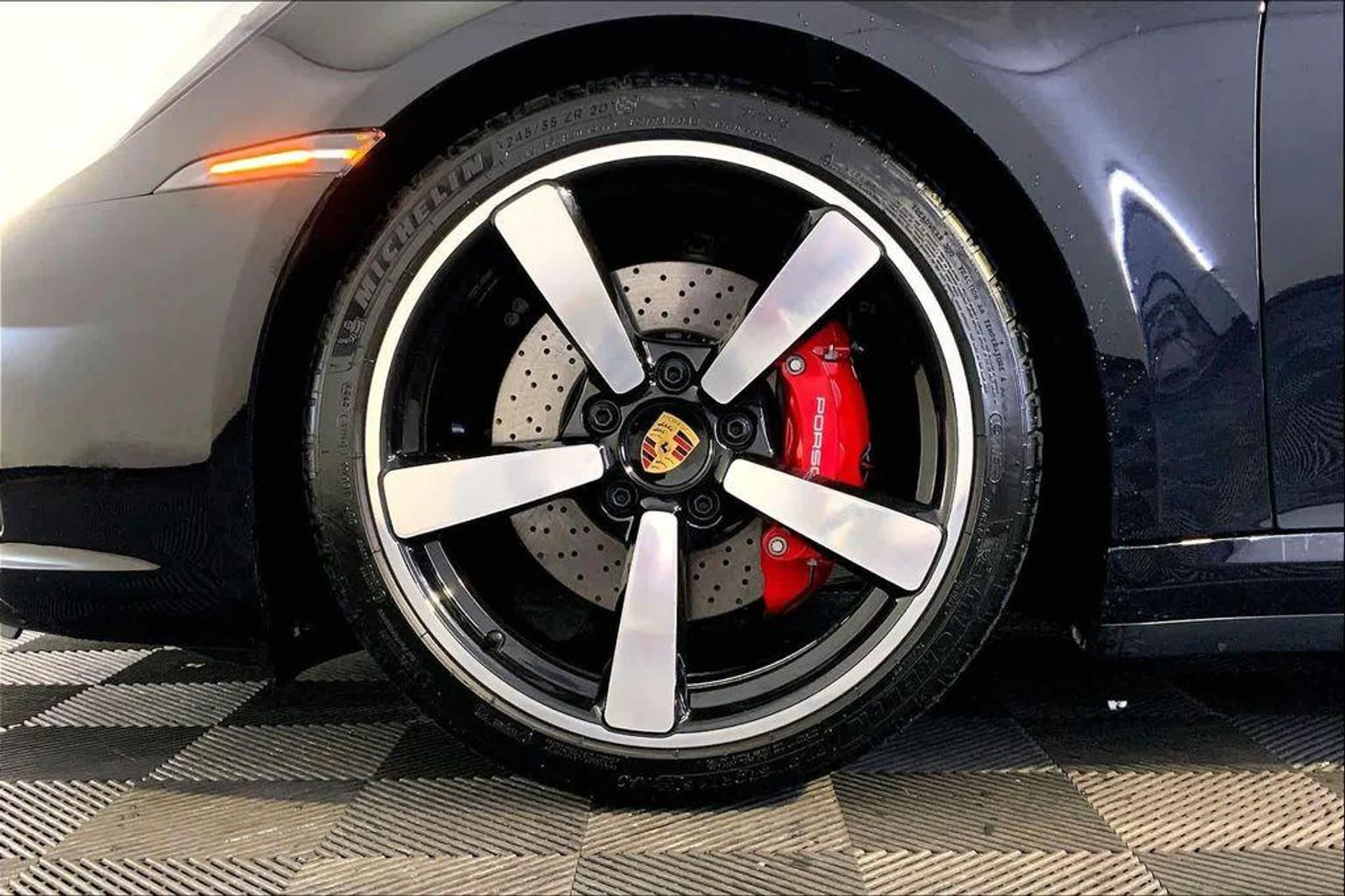 mph010_3923539914_vtir_Q9_Fz_ym_Q_Udal_T_Oun_Nujic_e1de29be80