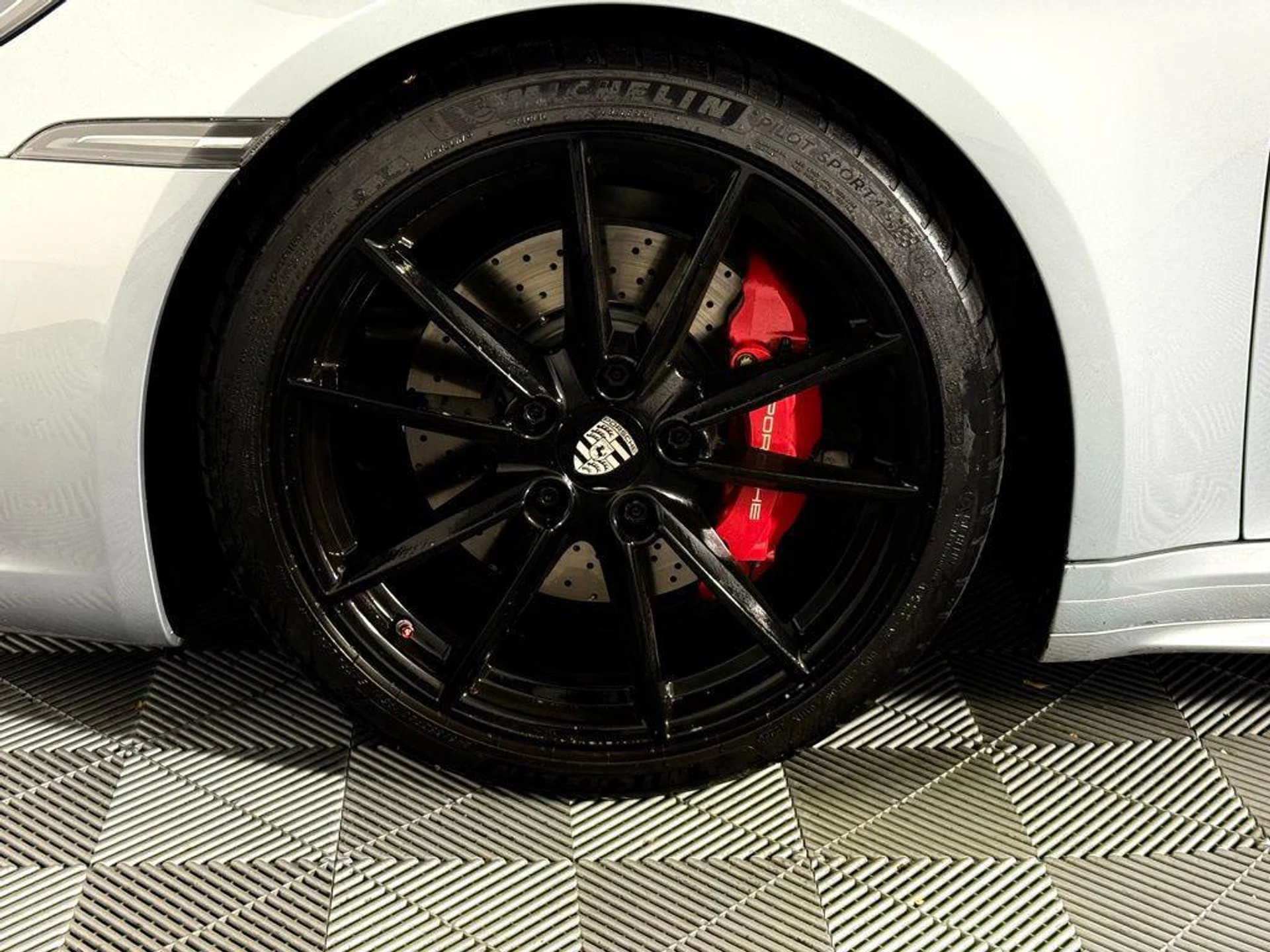 mph010_3926937681_Rcum_Fpza_F9_E_Ylmj8a_P0_CCU_9m4x_U_f060425f27