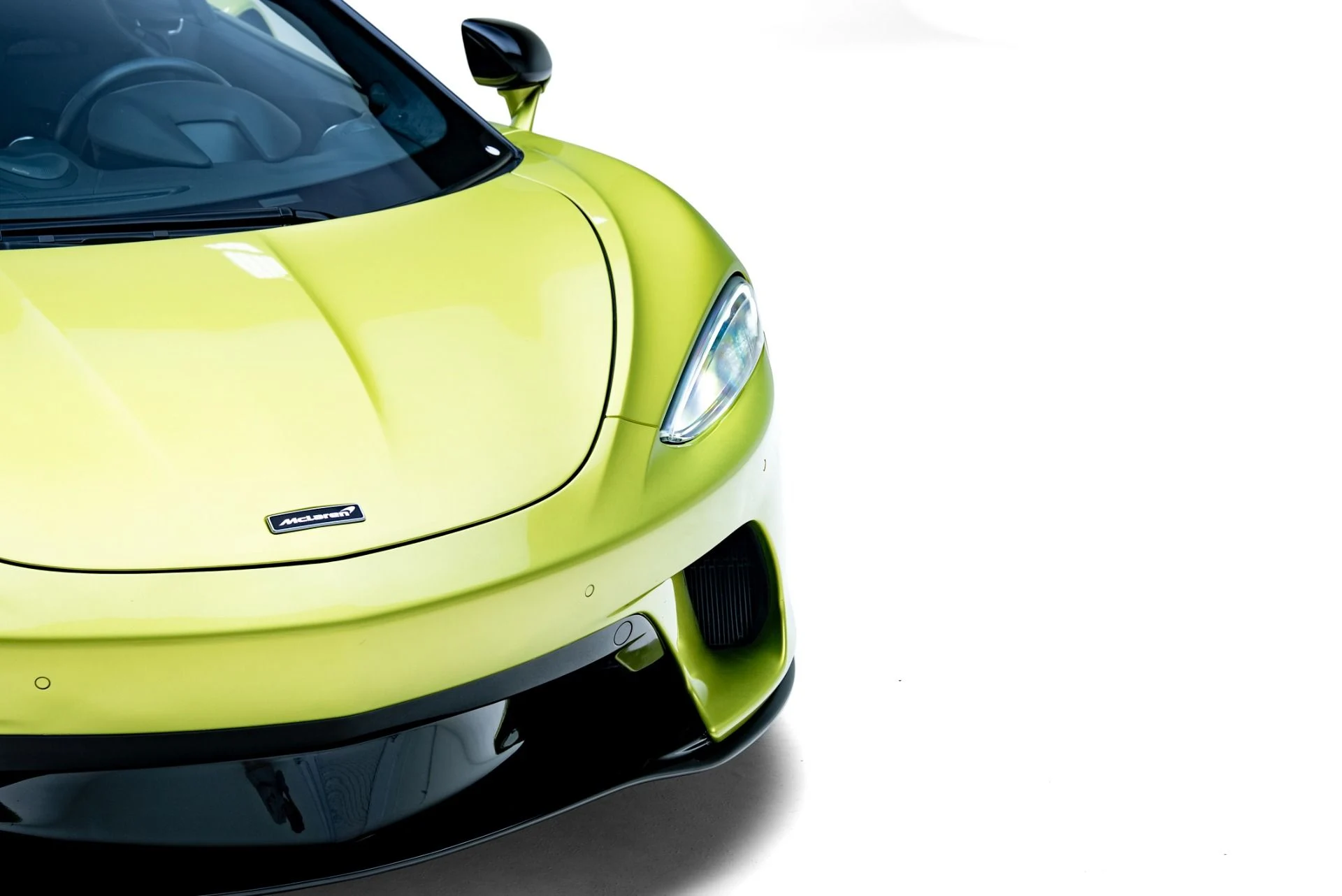 mph010_3928171823_Used_2023_Mc_Laren_GT_1778886112_22f1214134