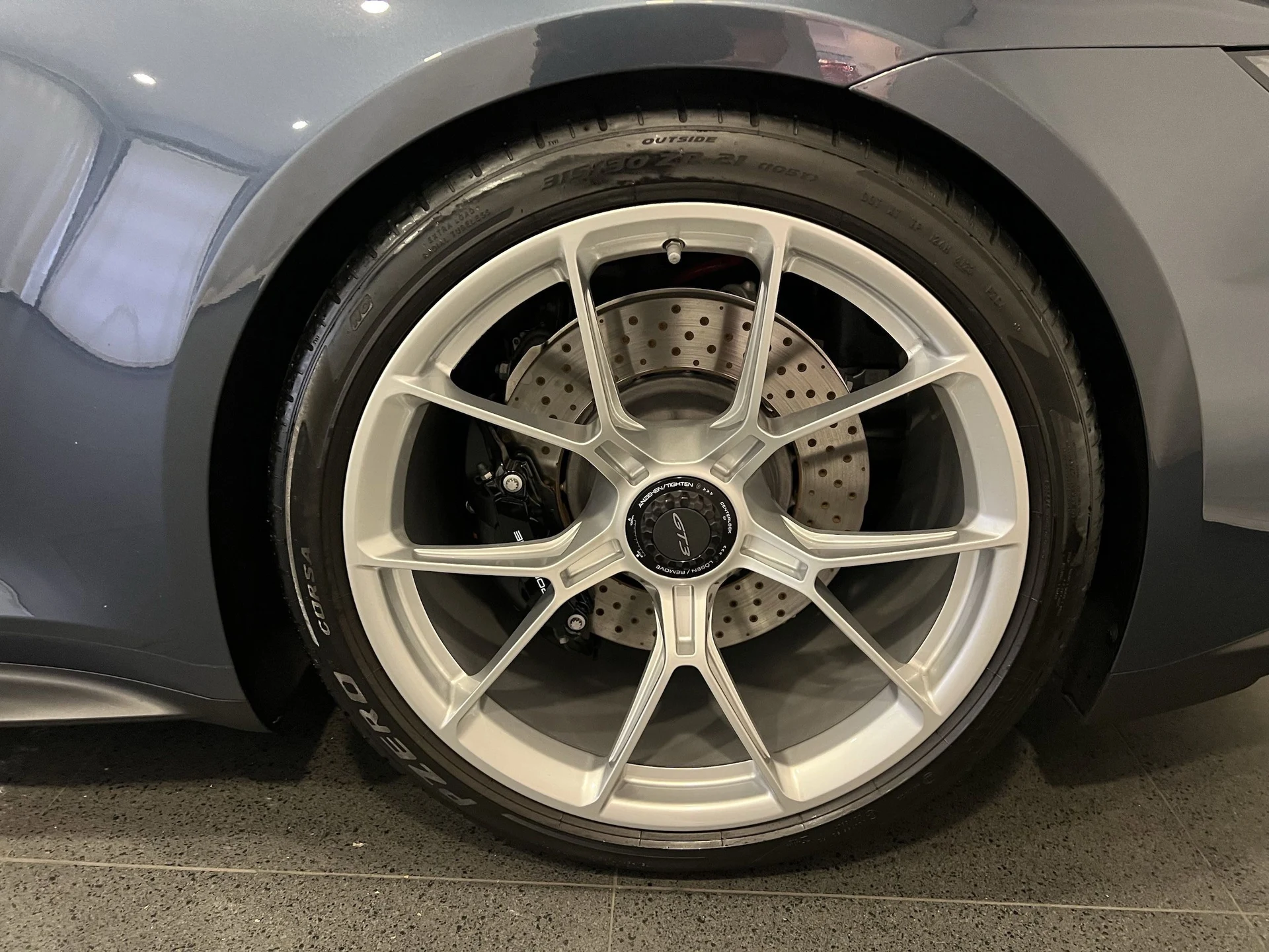 mph010_3929331245_40dfc80edc44b44d96aca65070f80b76x_3022c913d1