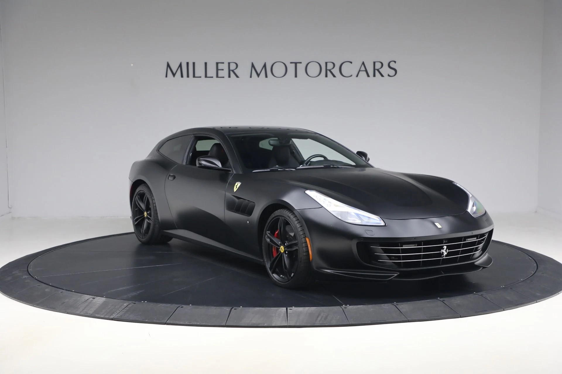 mph010_393397061_Used_2018_Ferrari_GTC_4_Lusso_1771085143_baf8e8c0d7